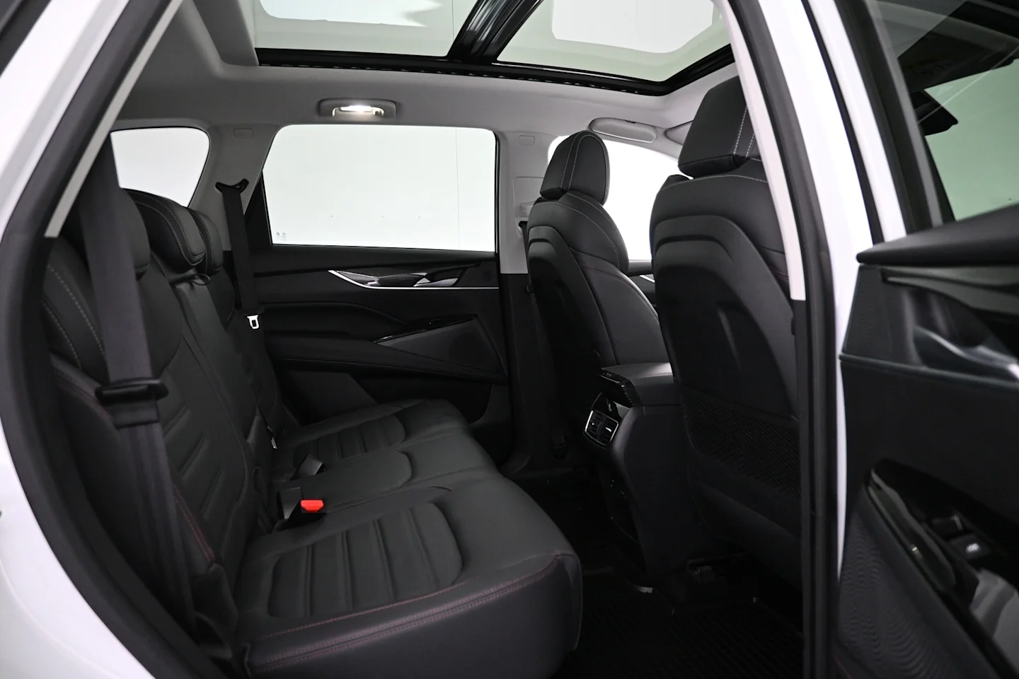 Car Image - 3WFJIC5CPGoAcO7fbf2gTN