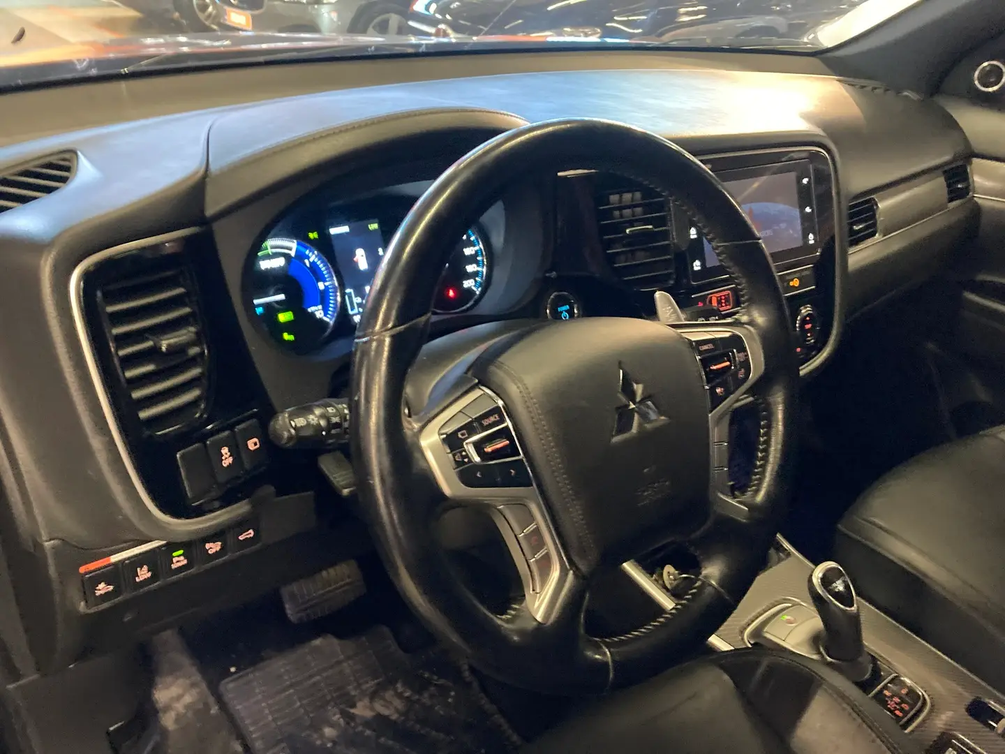 Car Image - 5kRwYWoE3Js8EHpB95lT9C