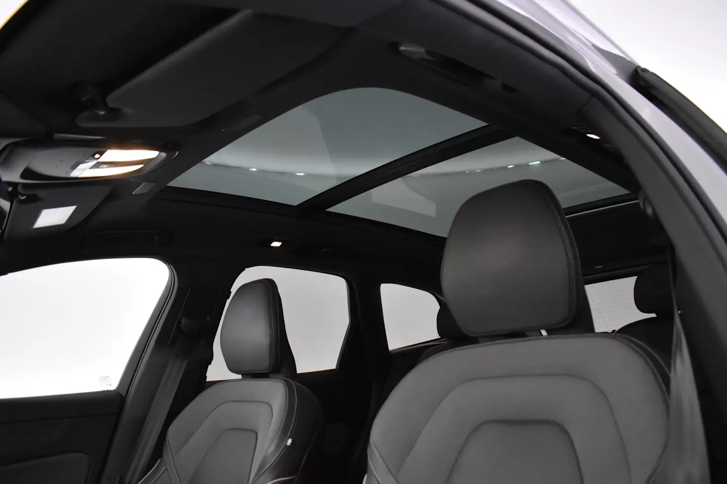 Car Image - 2l8zWTFjzxPQ4ene4M9Mb1