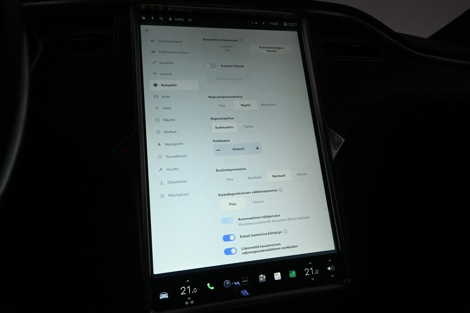 Car Image - 3XjuoKOKGaFOj0Yc2xGPt1