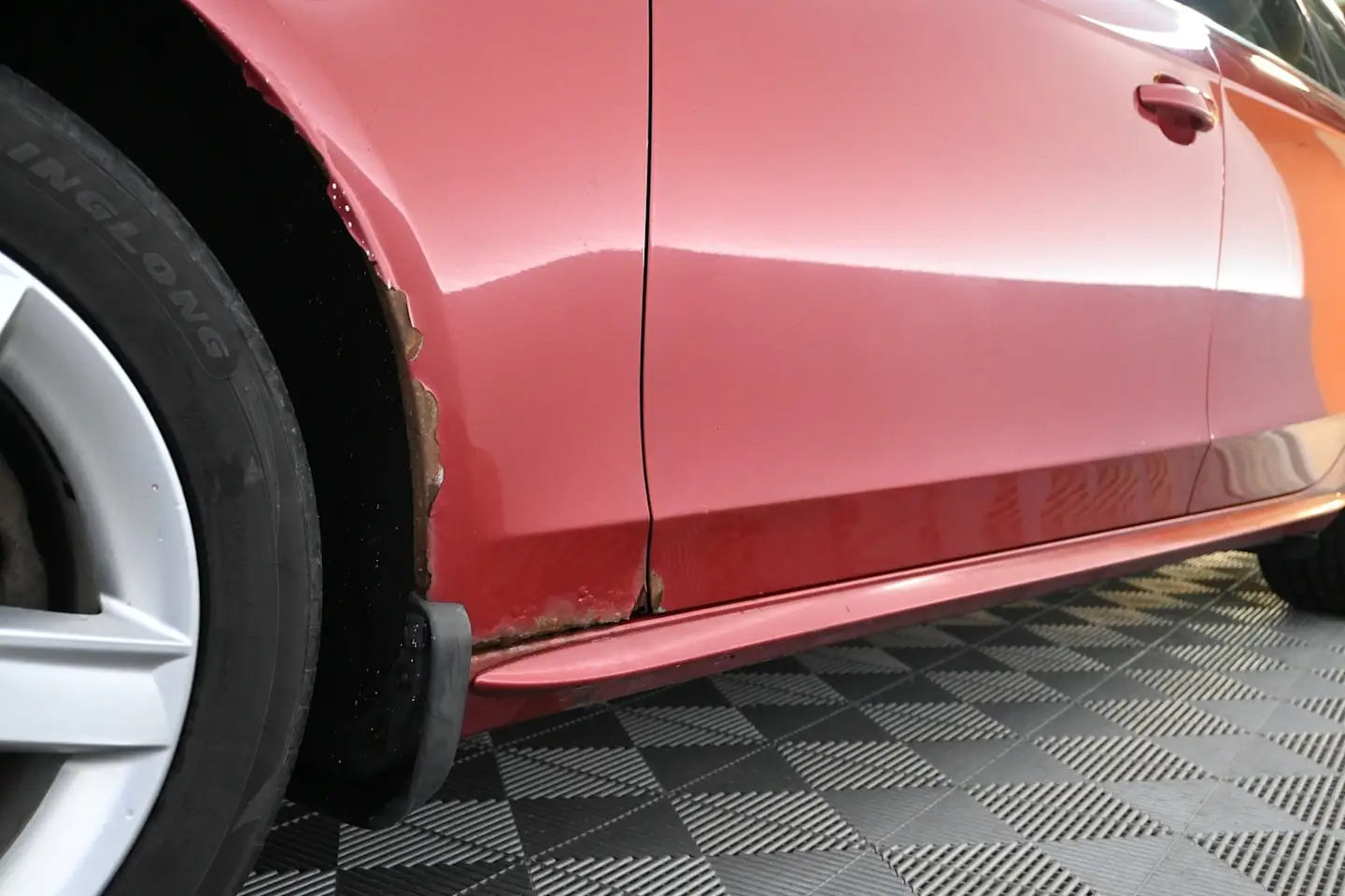 Car Image - 7ATfijNbJRFlU8J0Os5QL8
