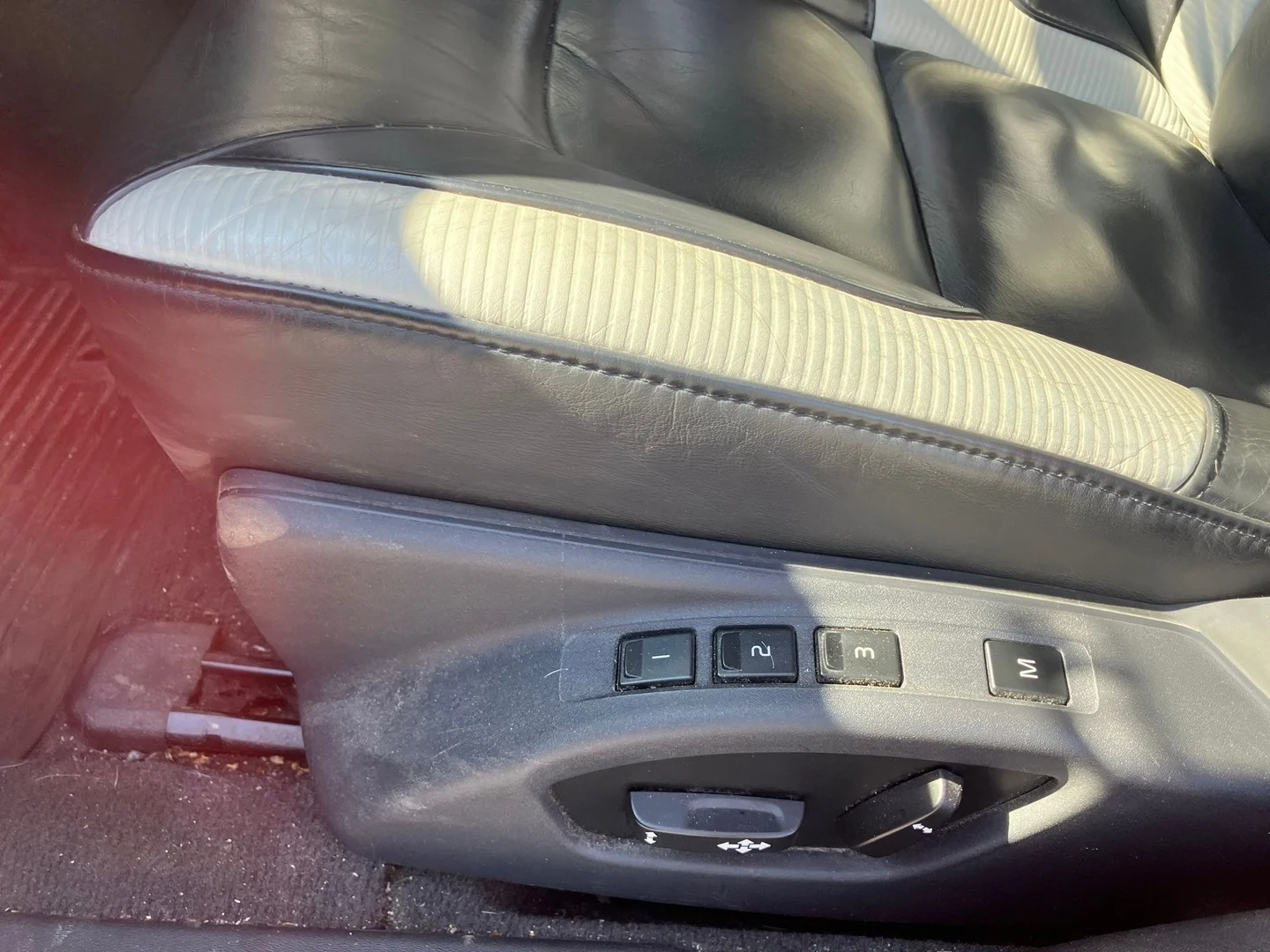 Car Image - loXMVxXNYfpdl15HujUSy