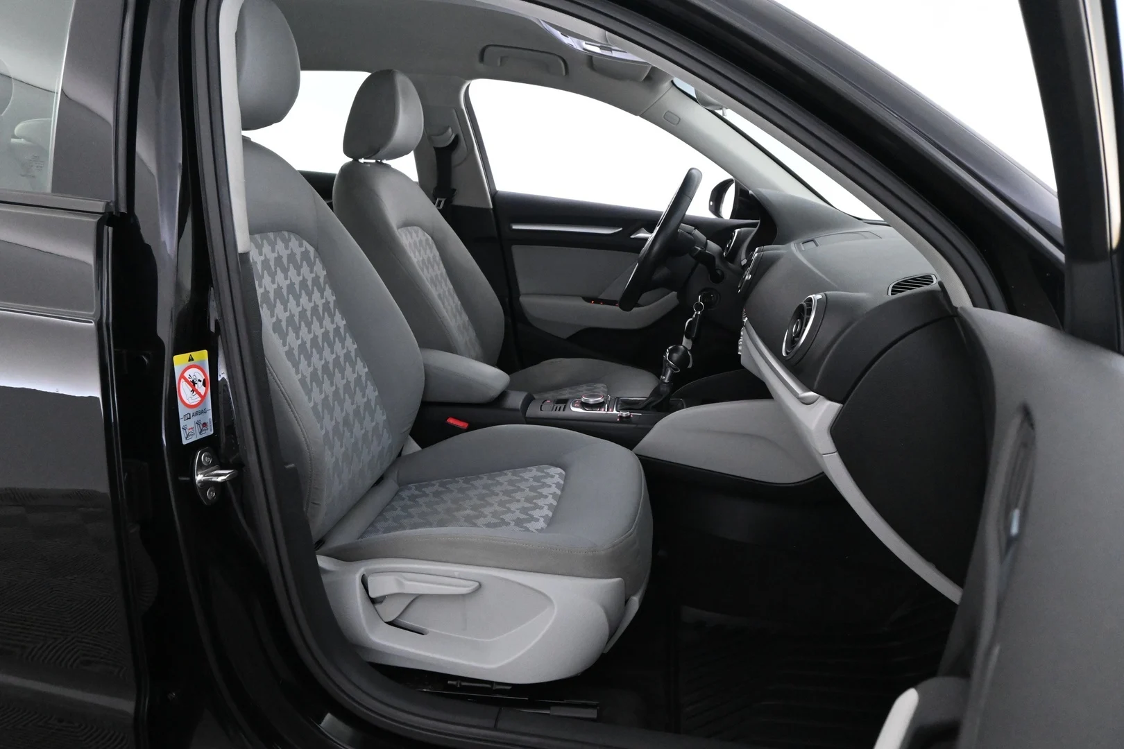 Car Image - 5Ue29TjkfQLqJqkadDIHuN