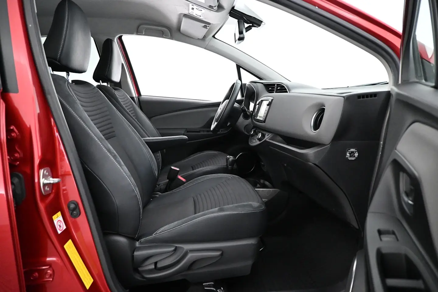 Car Image - 5hSmcreshy2YiwcCDxzW0U