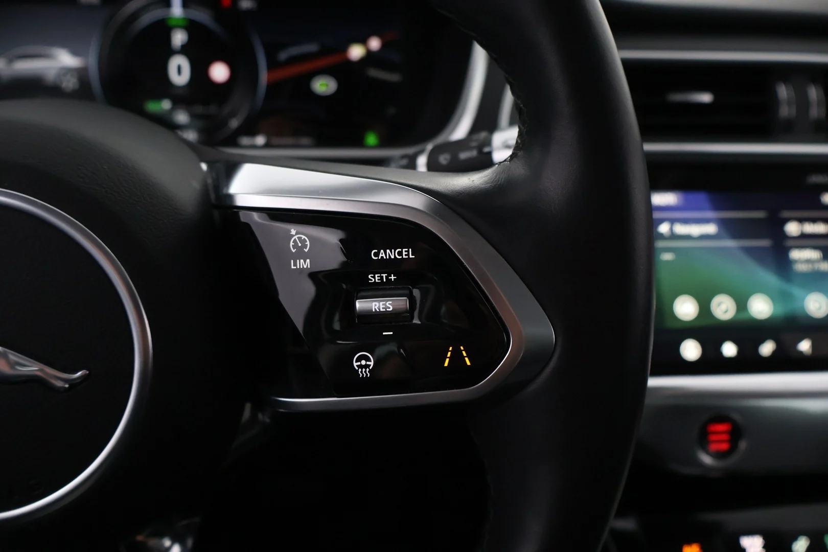 Car Image - 28n93X5WGVX9J91S1fyi4P