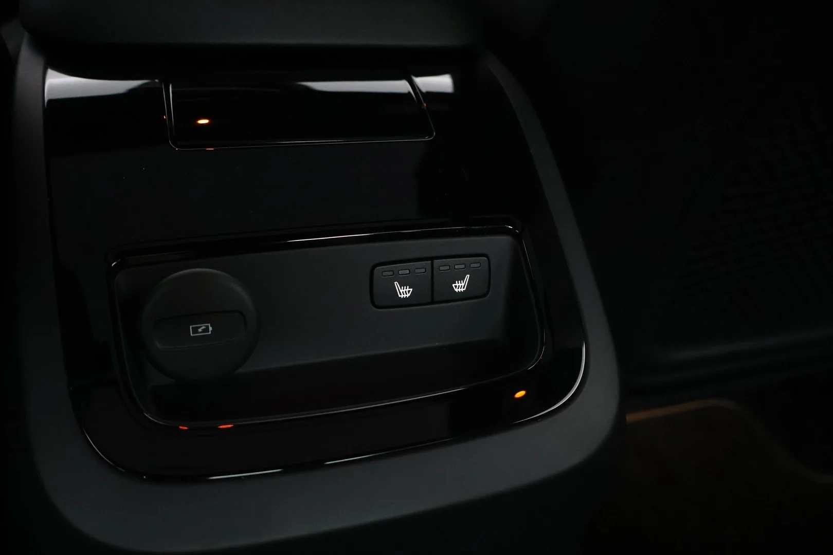 Car Image - 2prX7jNh3iLd0vtIZ502ml