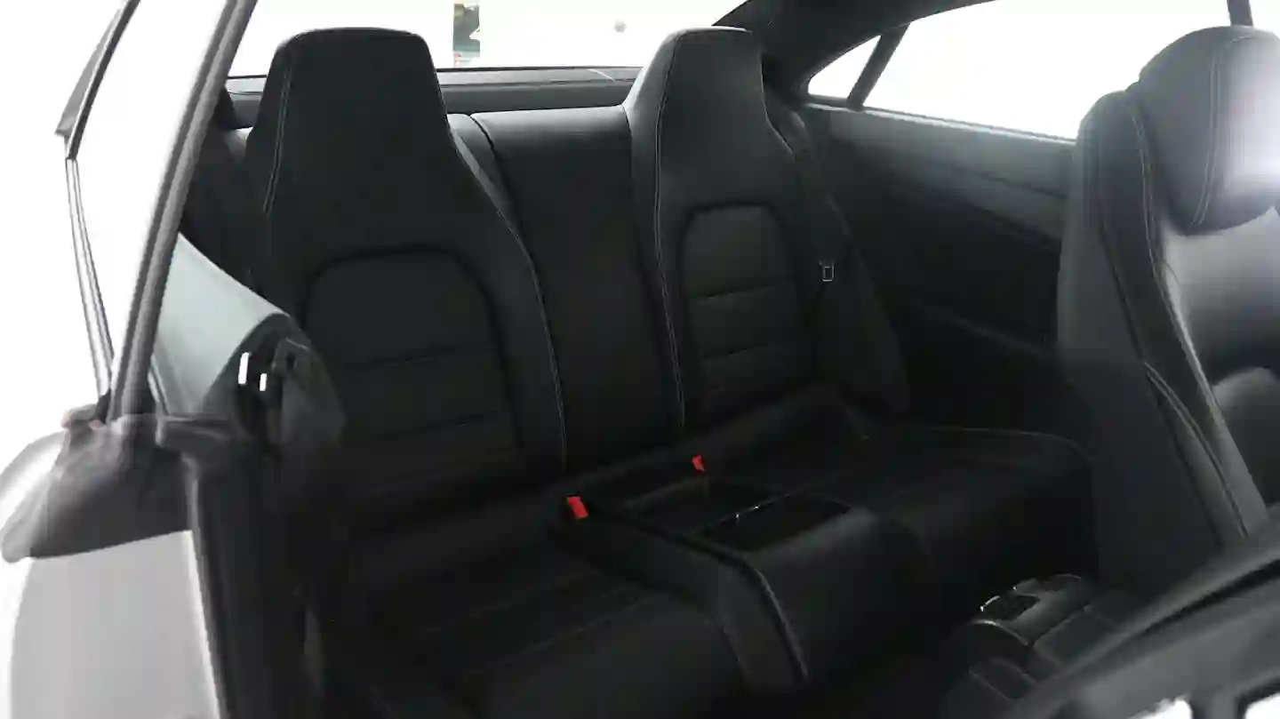 Car Image - 68EwaUgHiJRpJqni3njX47