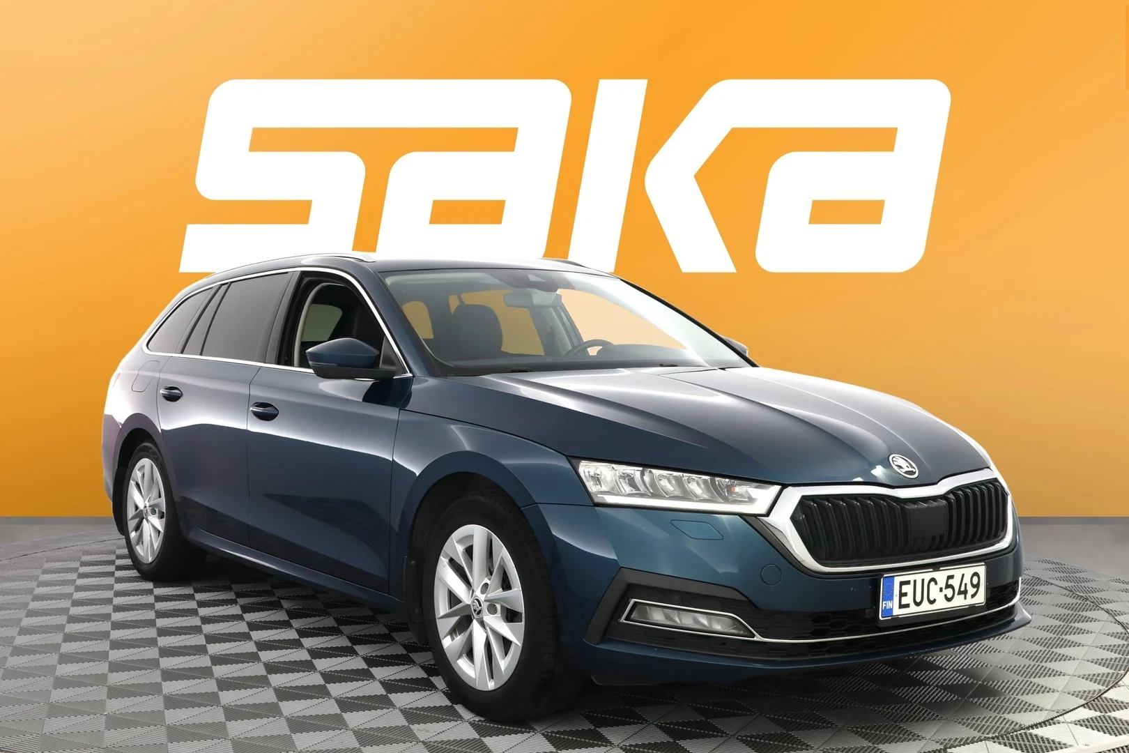 Car Image - 3quGSsFFB9dXdDe9BsKdcb
