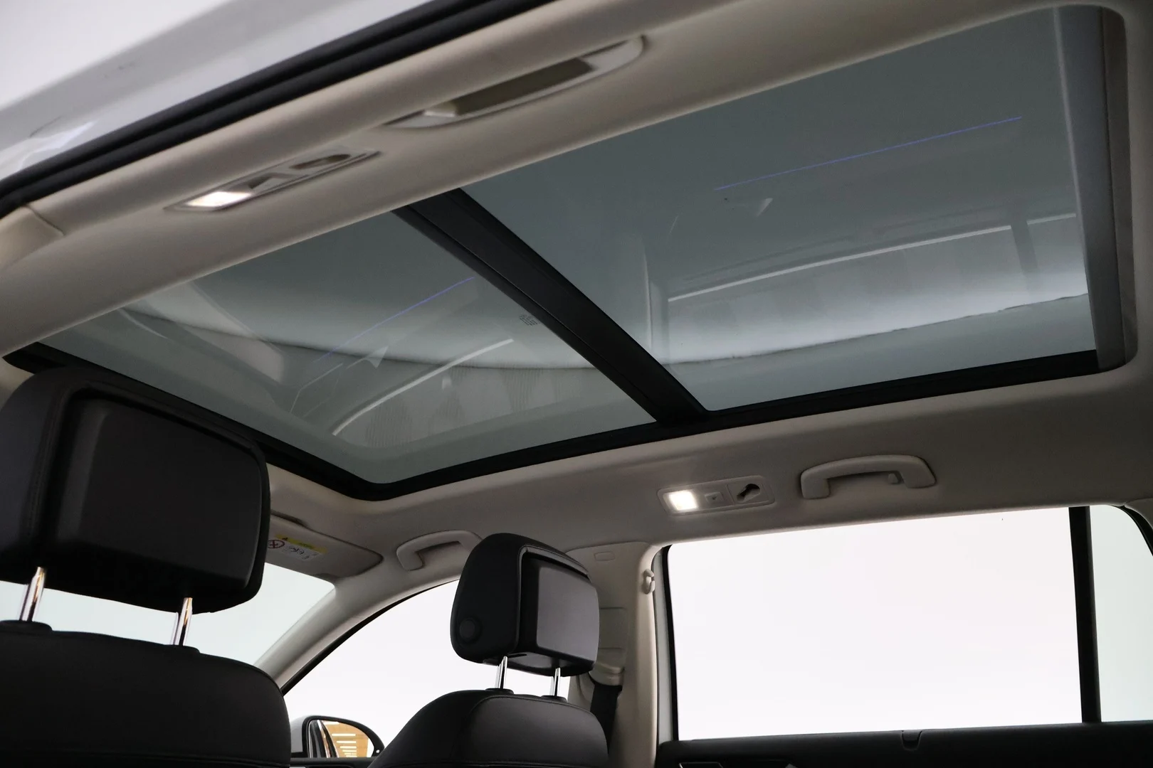 Car Image - NSDo8DdjIv3gfDPjlqTh9
