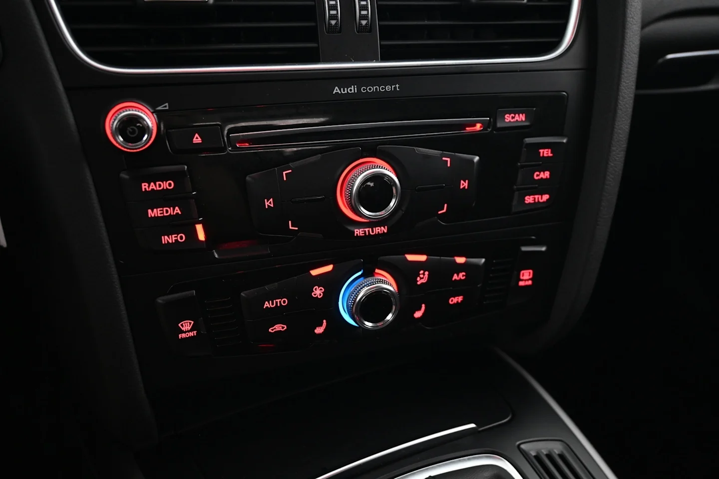 Car Image - 6kpfvQDEKedfsMrn5d0Ei0