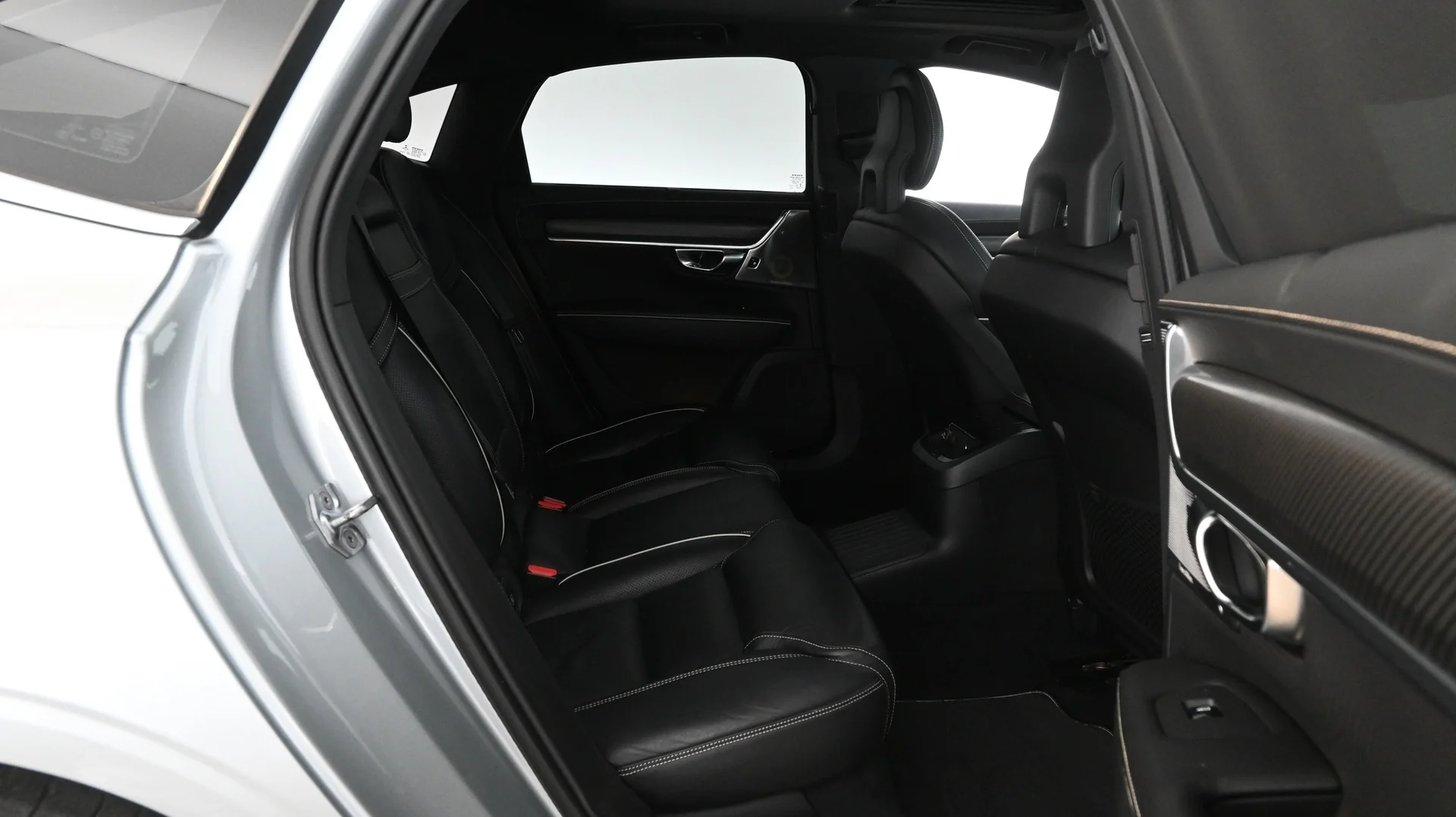 Car Image - GiMbuYobyxQC3NUb0mGVy