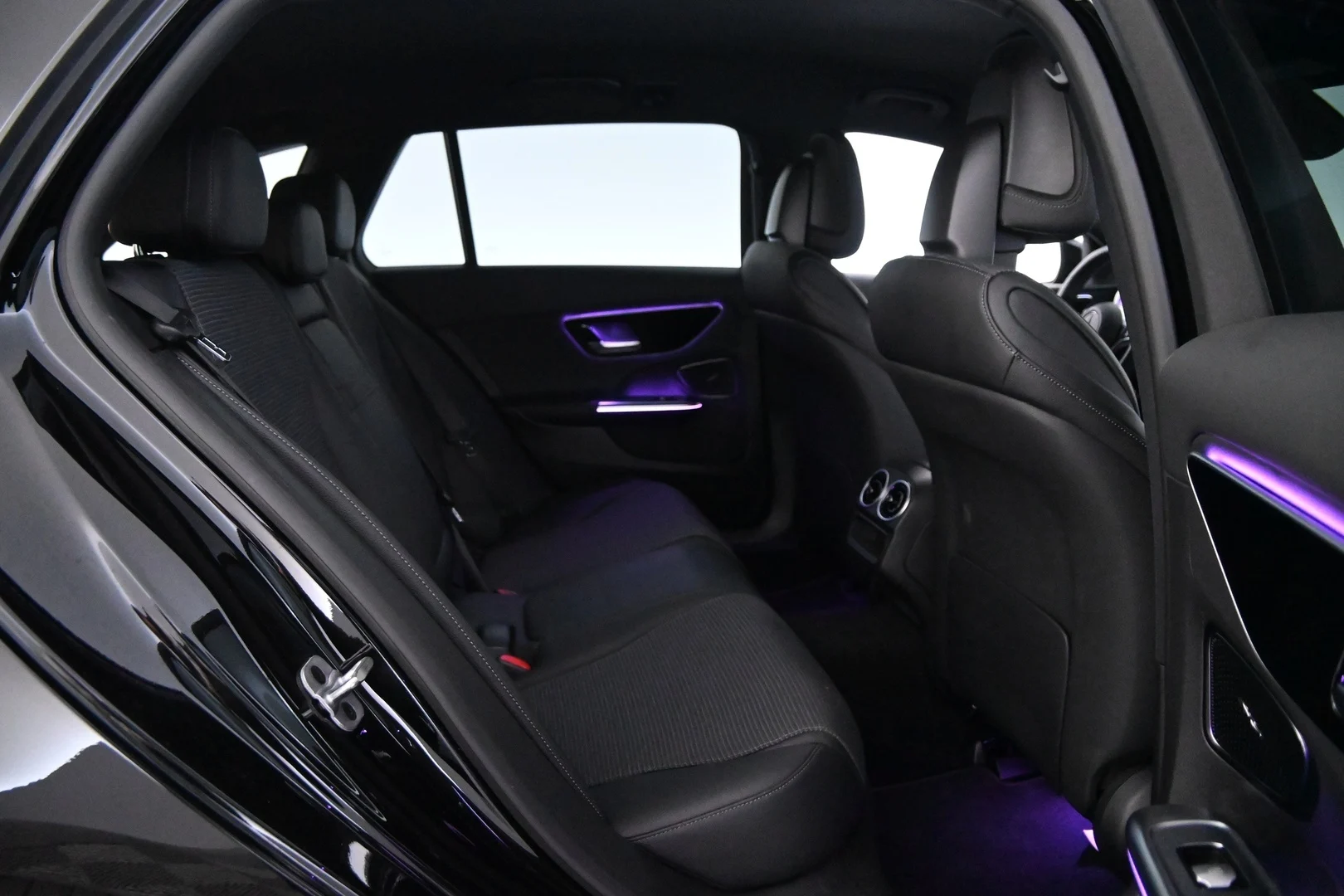 Car Image - 3Gs5bqia4ZTicJceQy2X0T