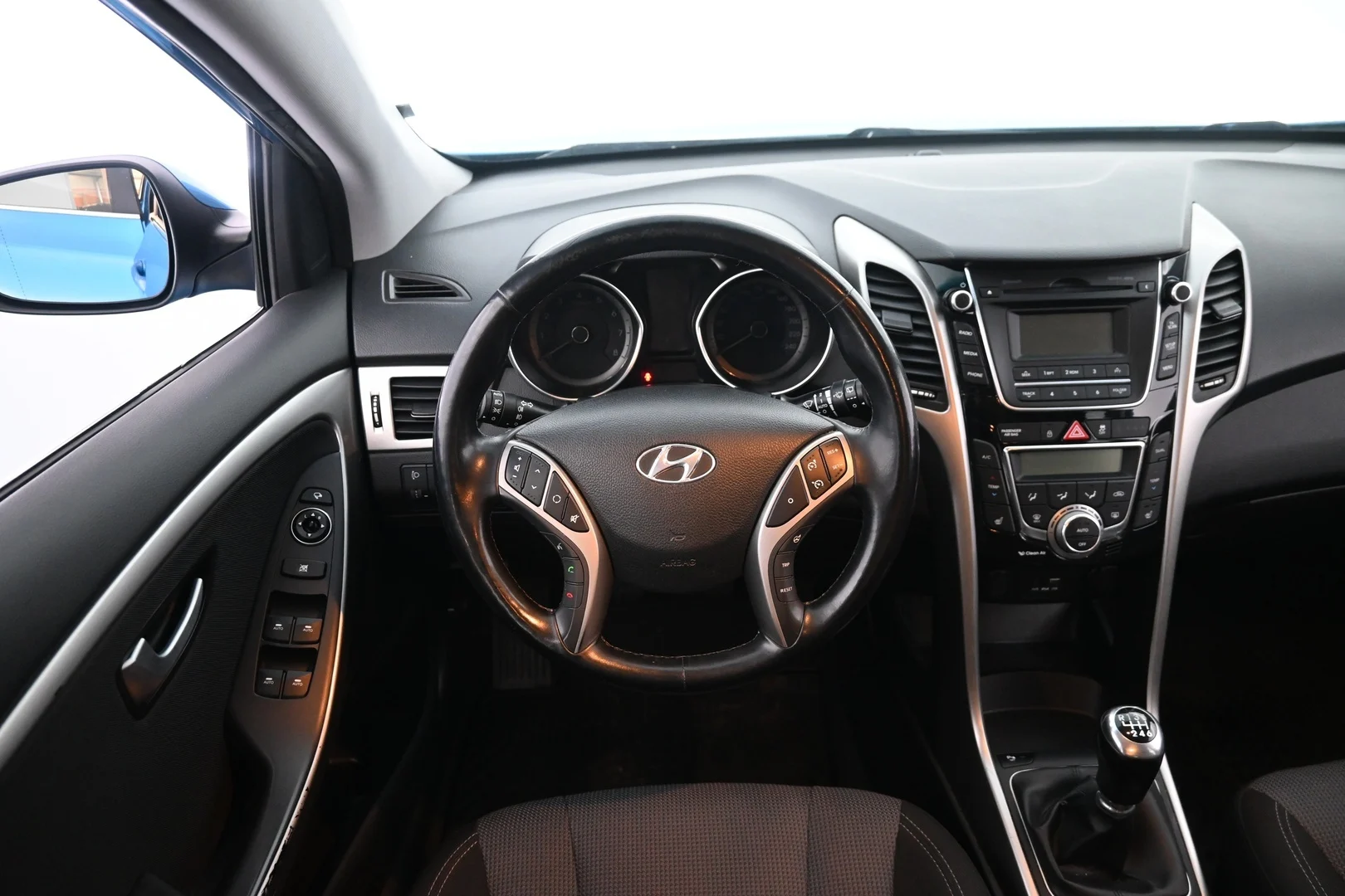 Car Image - 2JdnlRHQxrrFLmfBcZrJ5N