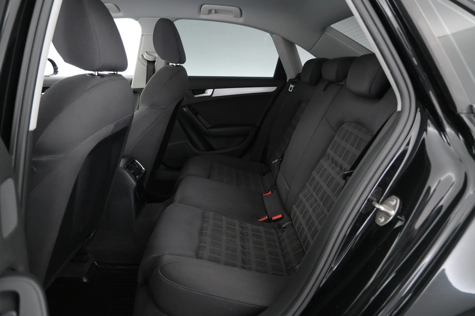 Car Image - 3v7XXX0ob17iP81j7ZDy3m