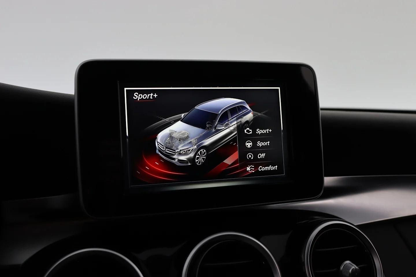 Car Image - 4KqVovLujRbjfX7Gs6iTWQ