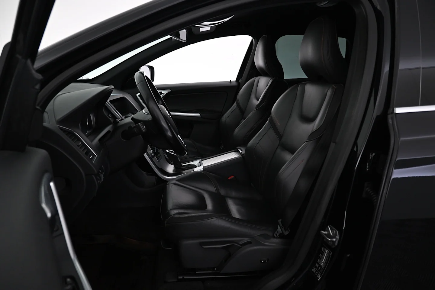 Car Image - 6D8sjKBpyiyjAoScNEot22