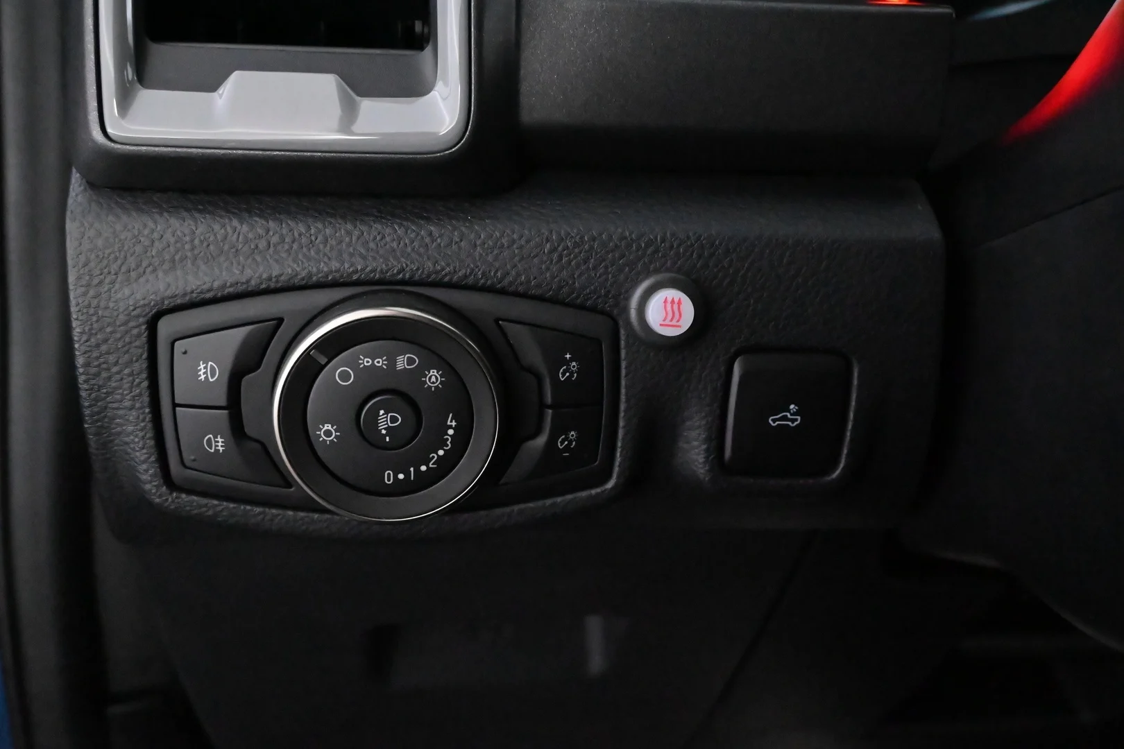 Car Image - 3UCRuWZSJ2wg73JBob6x2d