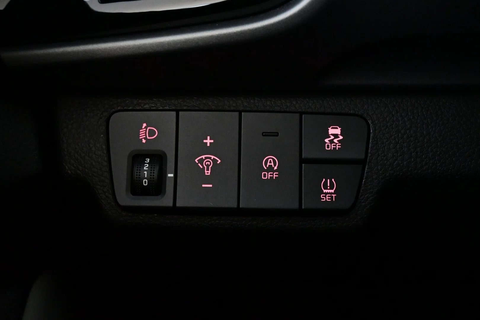 Car Image - 7wbJLCr8LBc0xv4eelHpNO