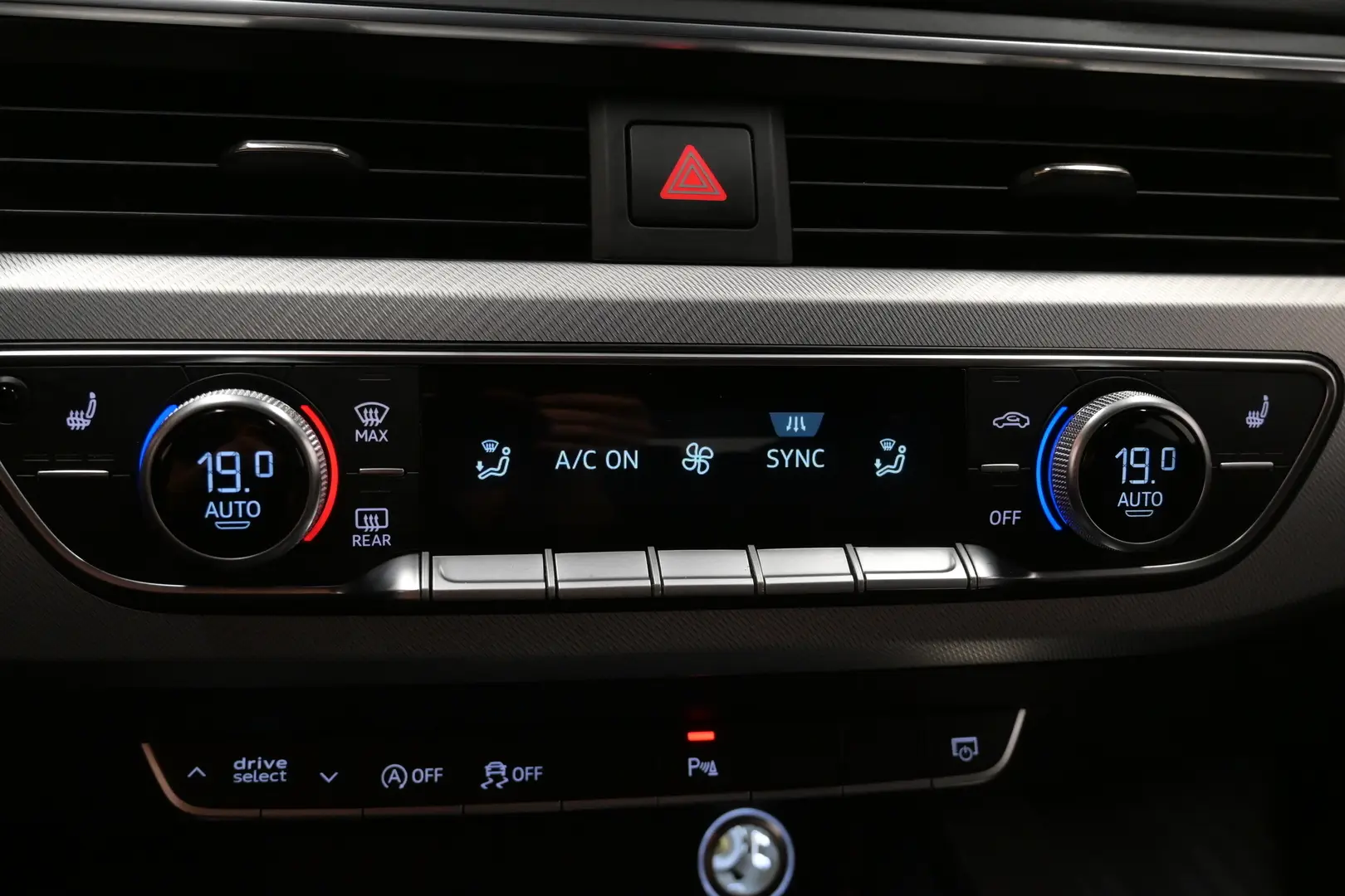 Car Image - 3j81tjdxDTGsrvVX7UQhil