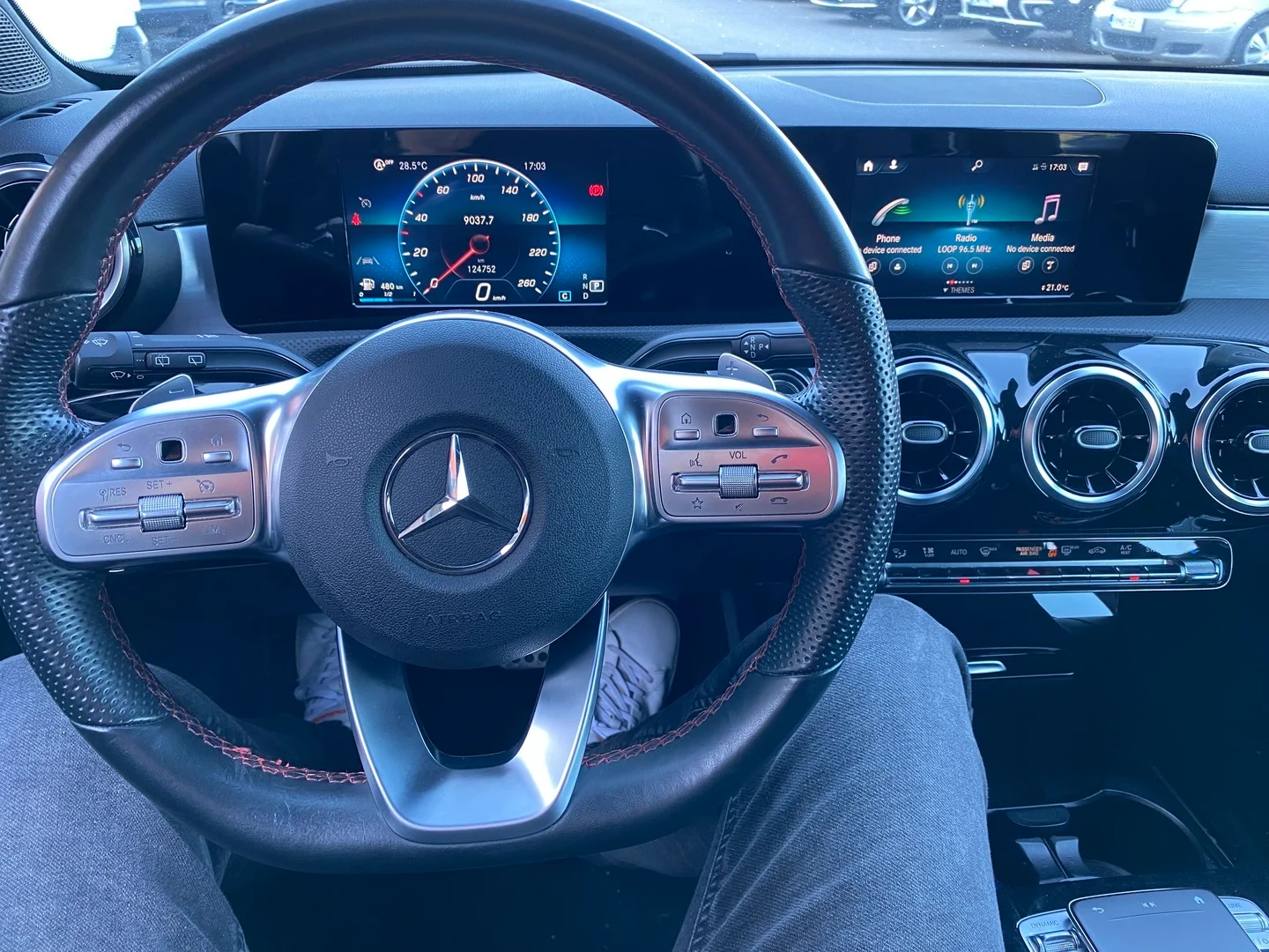 Car Image - d4MY8lH8E1iLA13B0gbR9