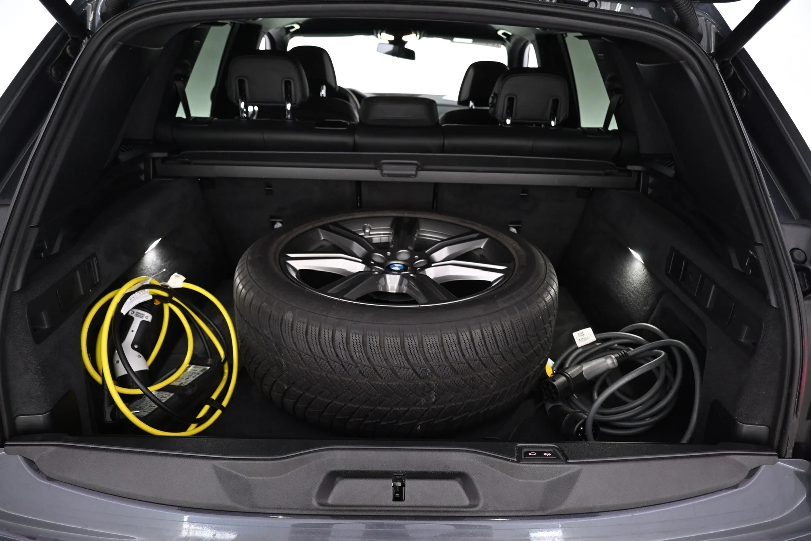 Car Image - 6SWYa8EjSUj0KWQH6E8dEv