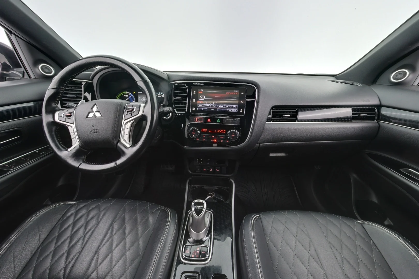 Car Image - 2SAMVje4uvCIewS8bVksO4