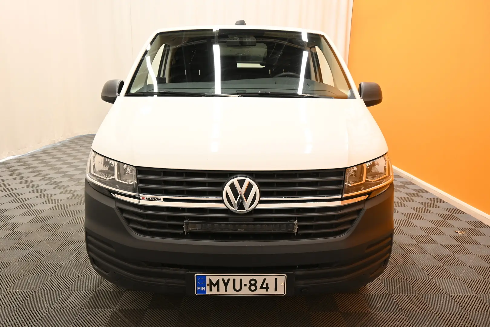 Car Image - 7dnpZ8DwzK8k4fdQISq59Z