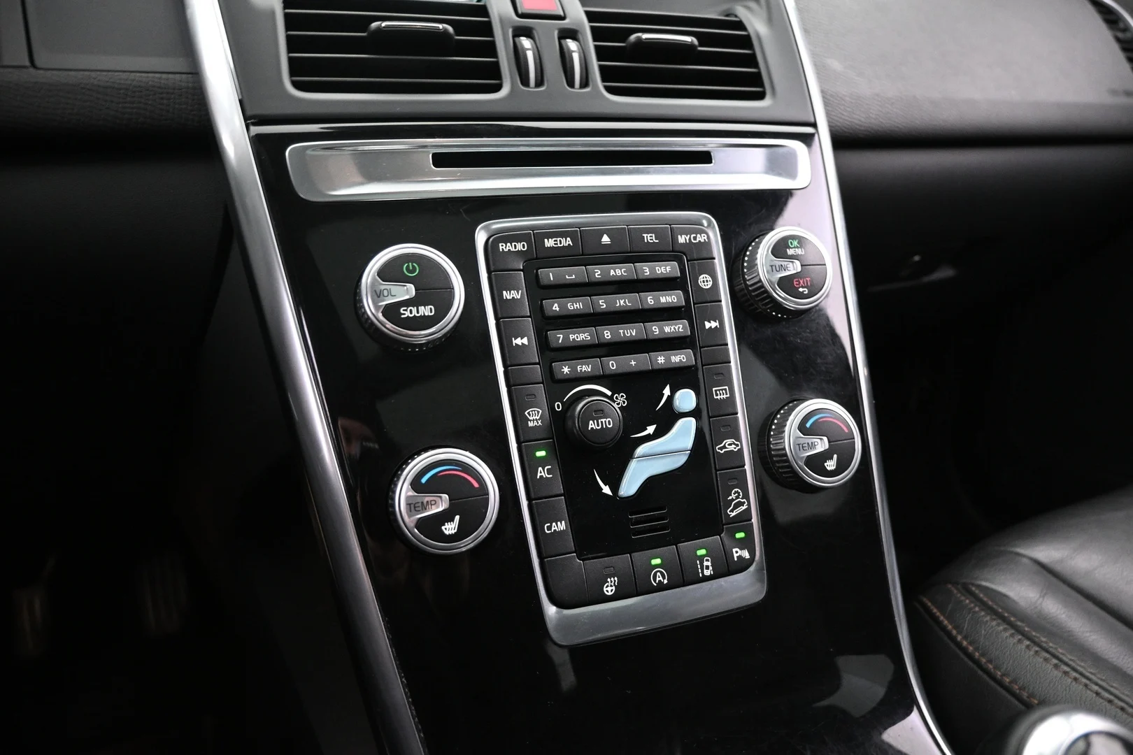 Car Image - 6fTrDaZ2GQ0RVYaAsnaNGe
