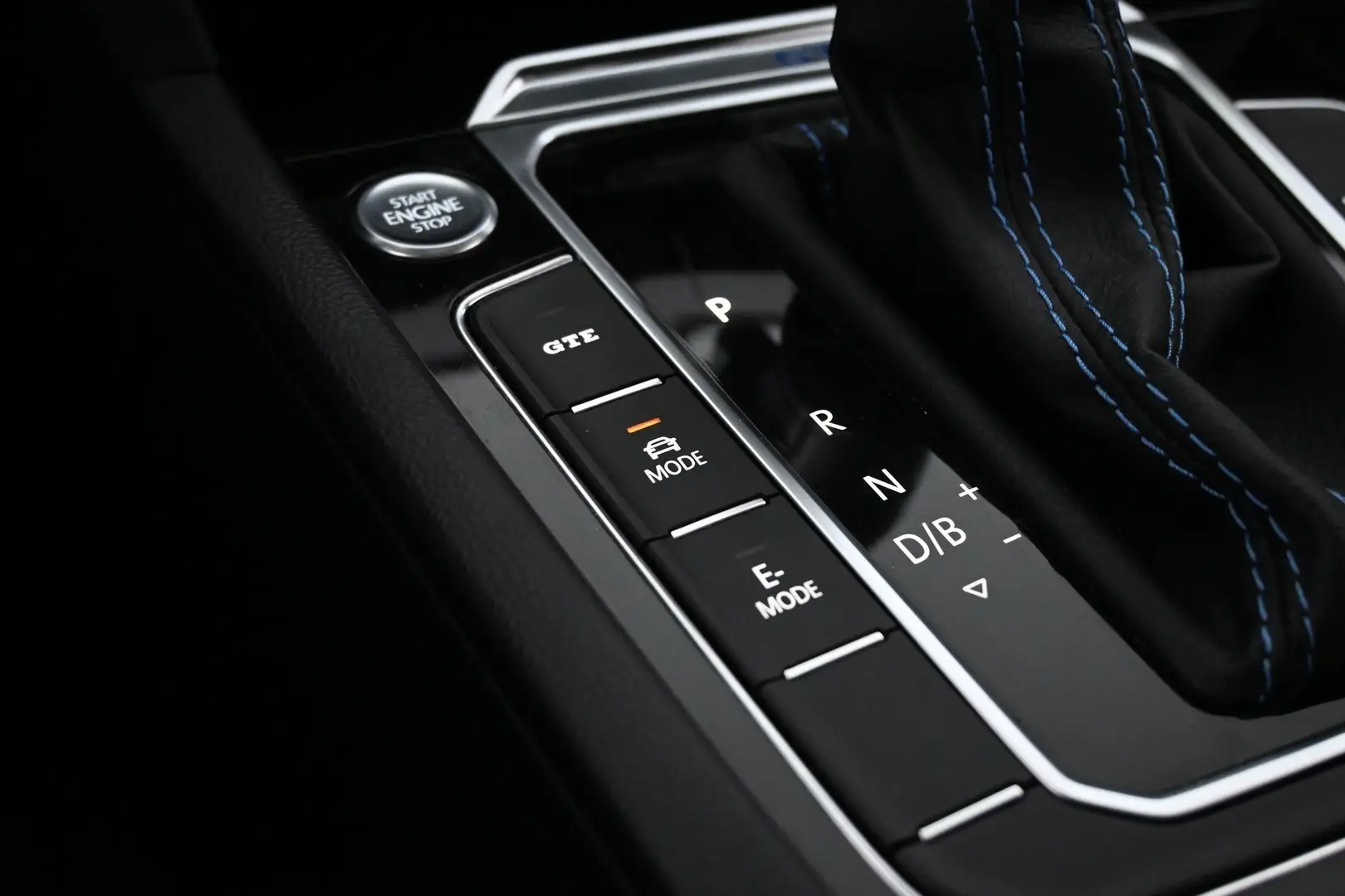 Car Image - 3Kfiu7oIfEuxYT8KgYBhAZ