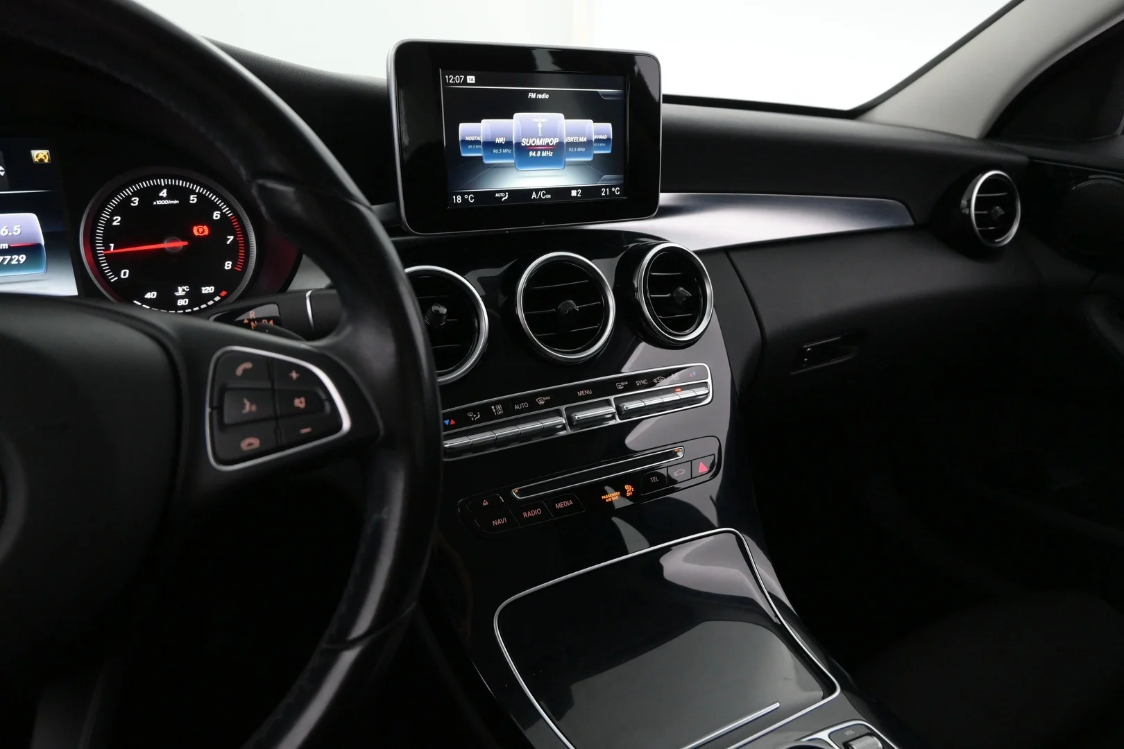 Car Image - 1NHj6bPodiSBxqFjYz5r2R