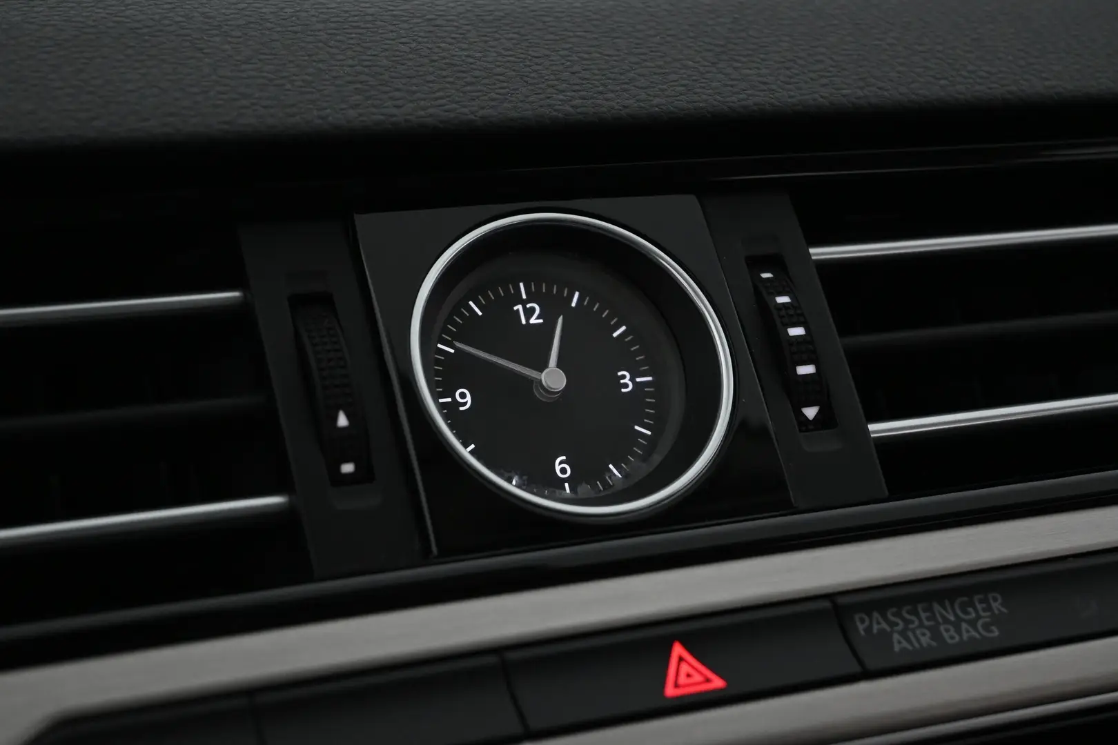 Car Image - 3Kfiu7oIfEuxYT8KgYBhAZ