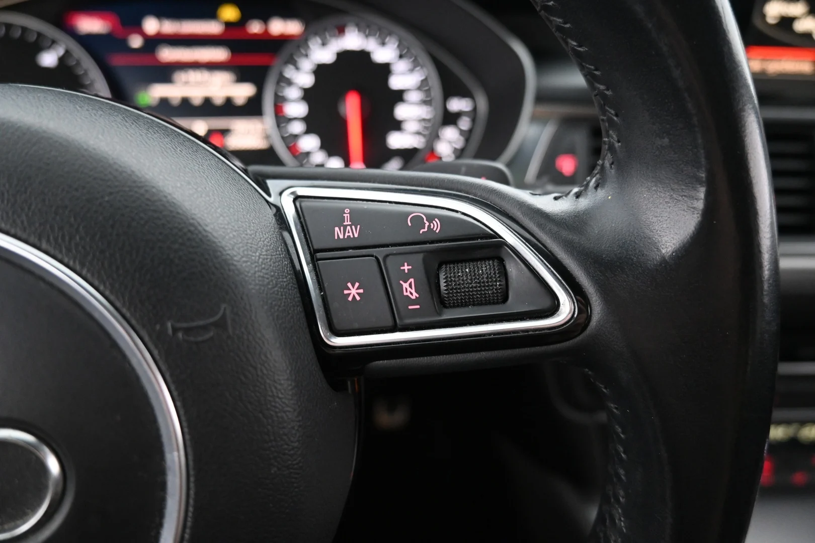 Car Image - 4MRR1QX5nBYBmeeujK2YLG