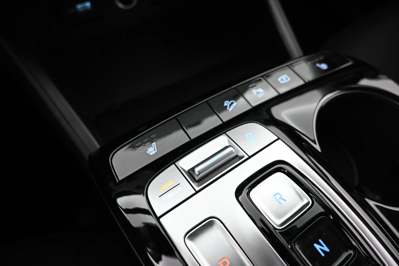 Car Image - 6CtvPAOGkYURbCcYCz03V2