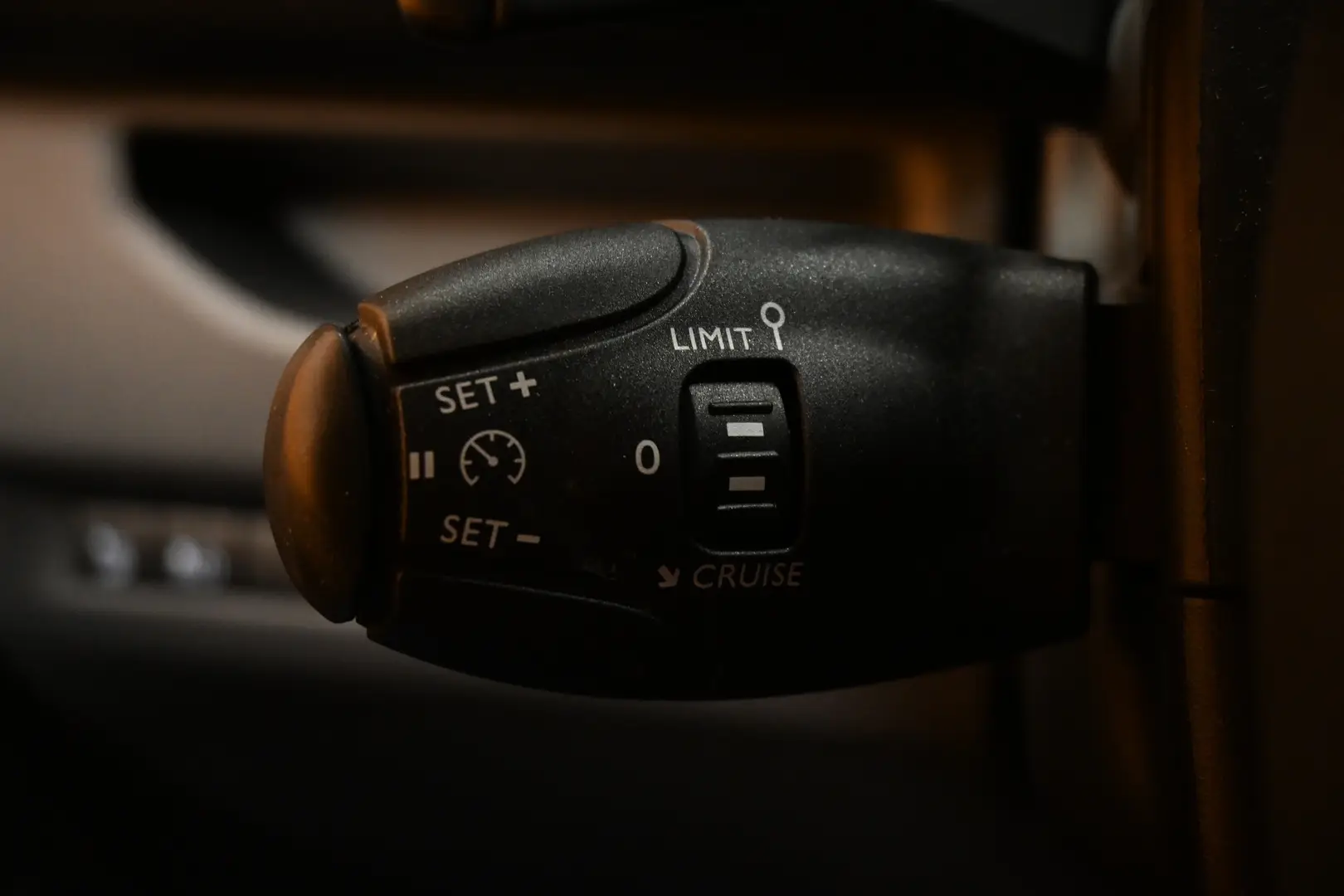 Car Image - 2oPVfkl1KgJVgvKasjnYLD