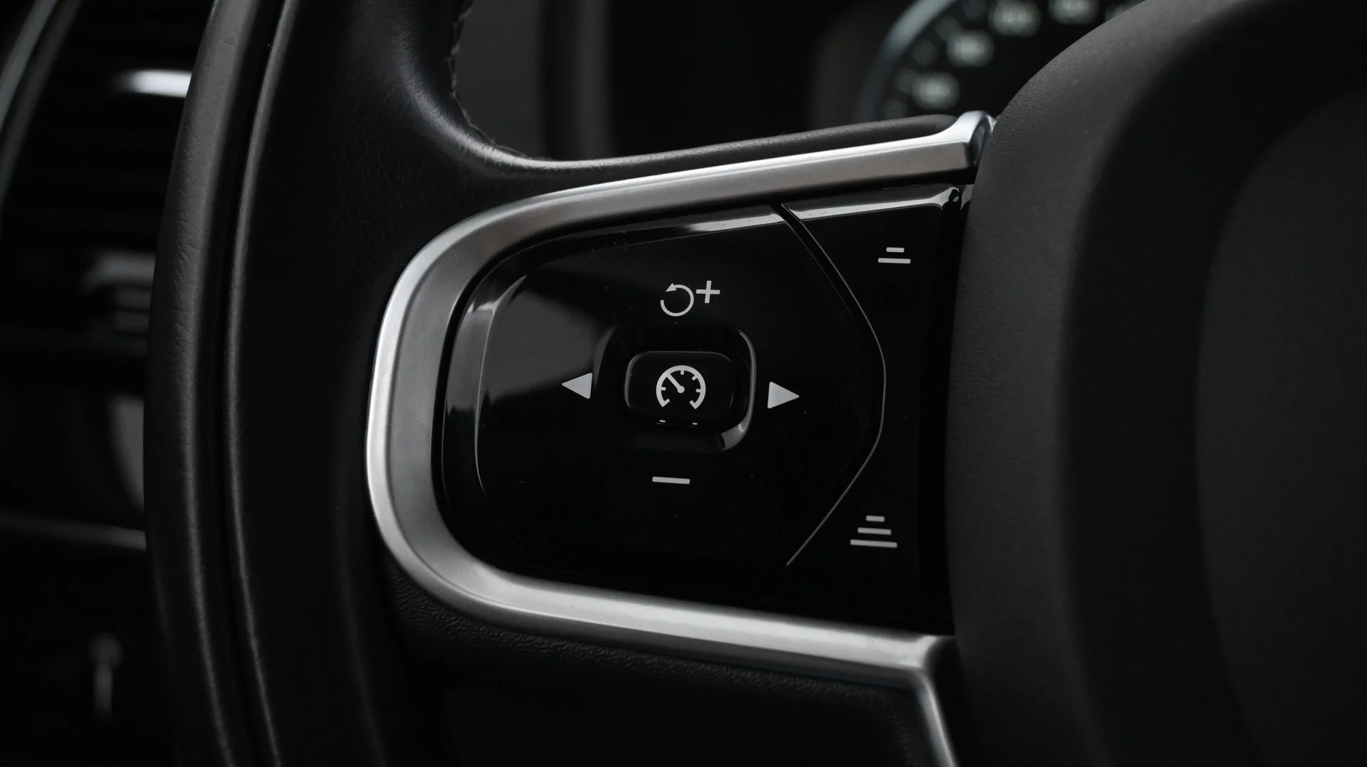 Car Image - 1iFaSm8cfhKBSjtSmPGvg7