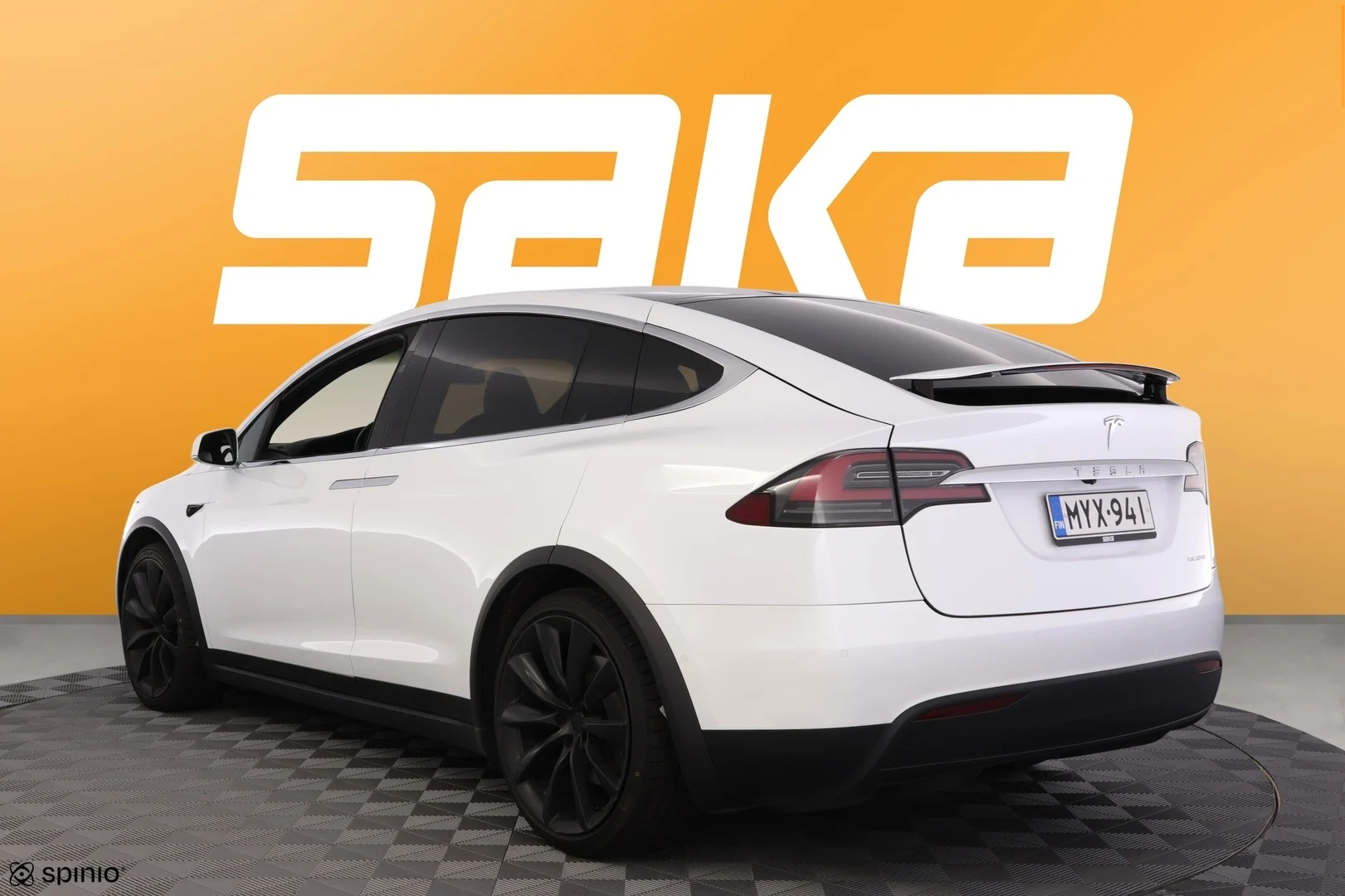 Car Image - 25b3CnE9bMXovNdVpPUK6H