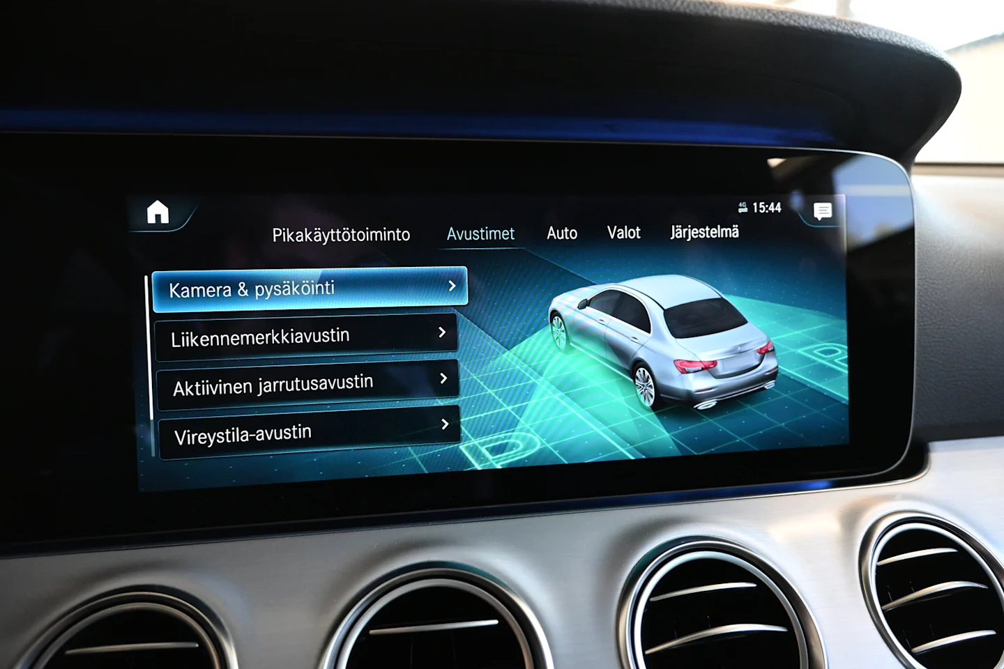 Car Image - qBbLFdbz9InBszjdJl3Ja