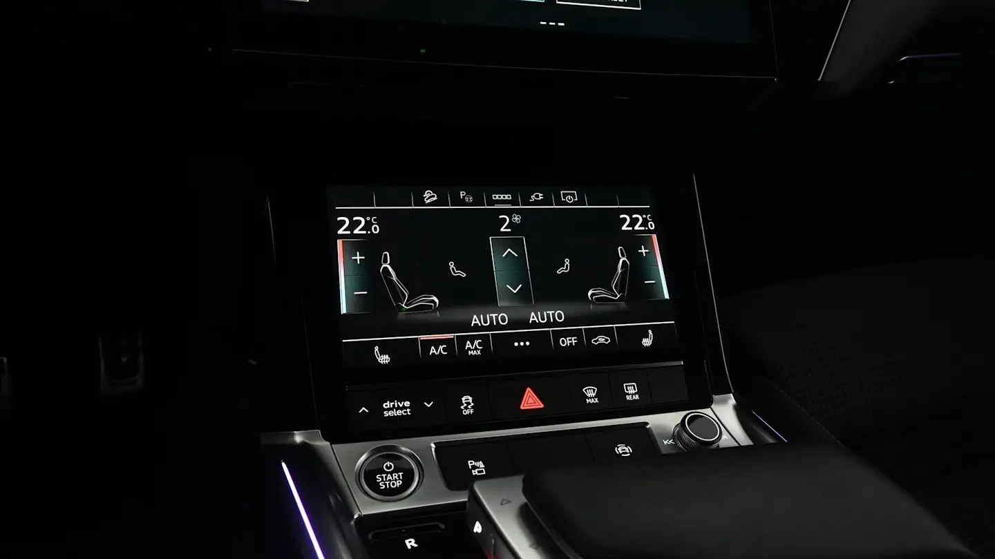 Car Image - 2Ji56n4gU5OsKzdobDPTuK