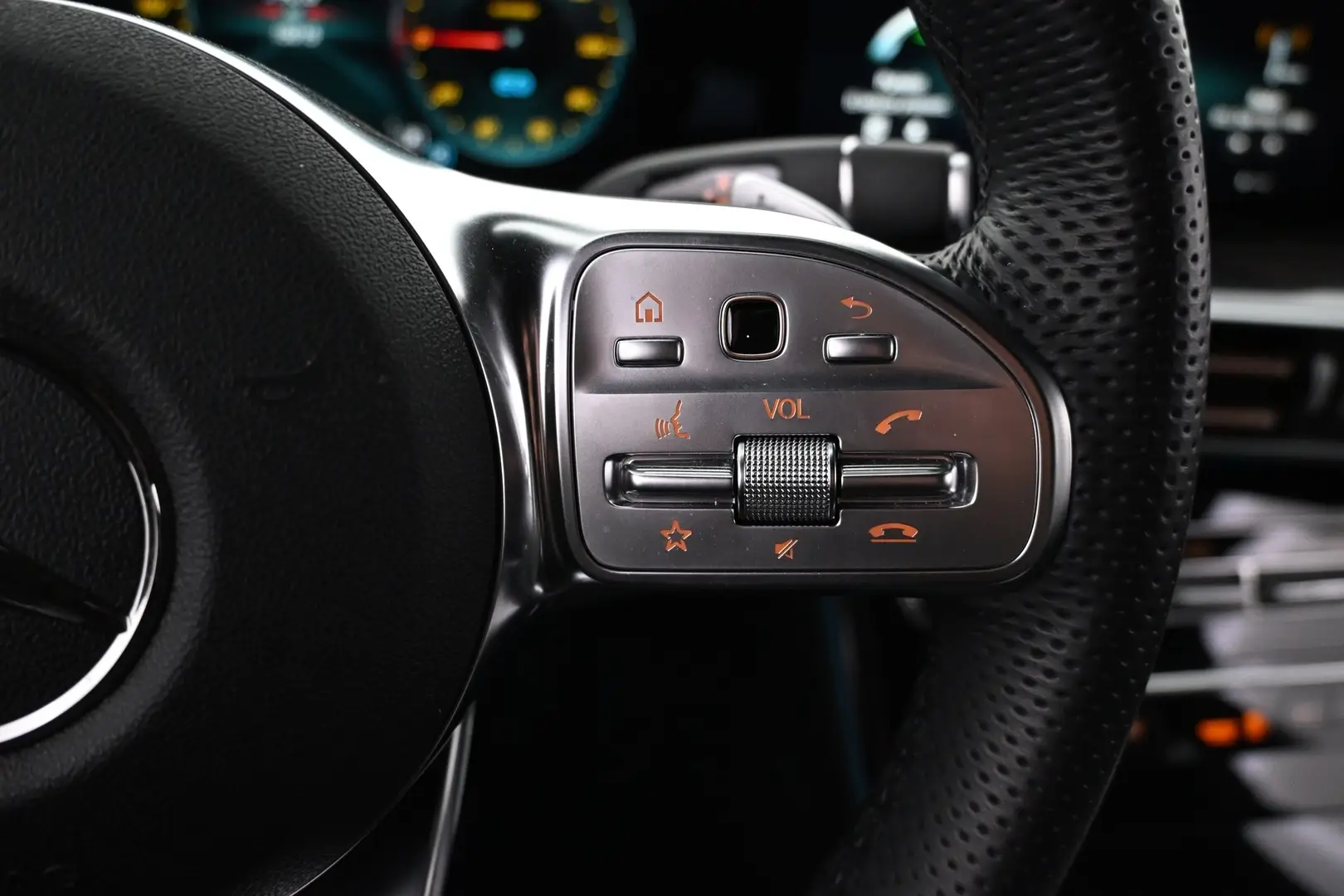 Car Image - 5bRfxjfElY78DNKpPScIrM