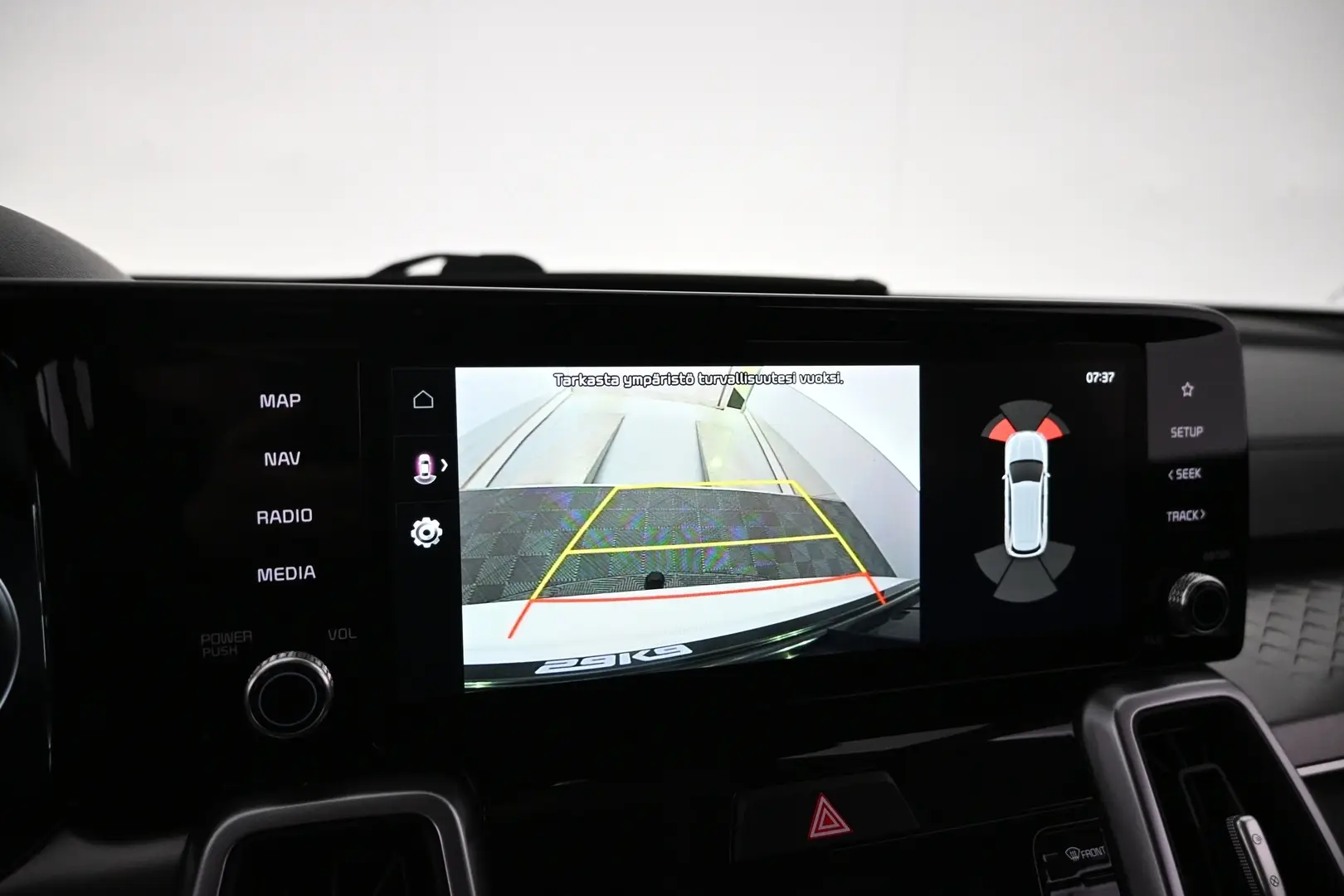Car Image - 3P4PIMcS3LyDyEdvNjOeZu