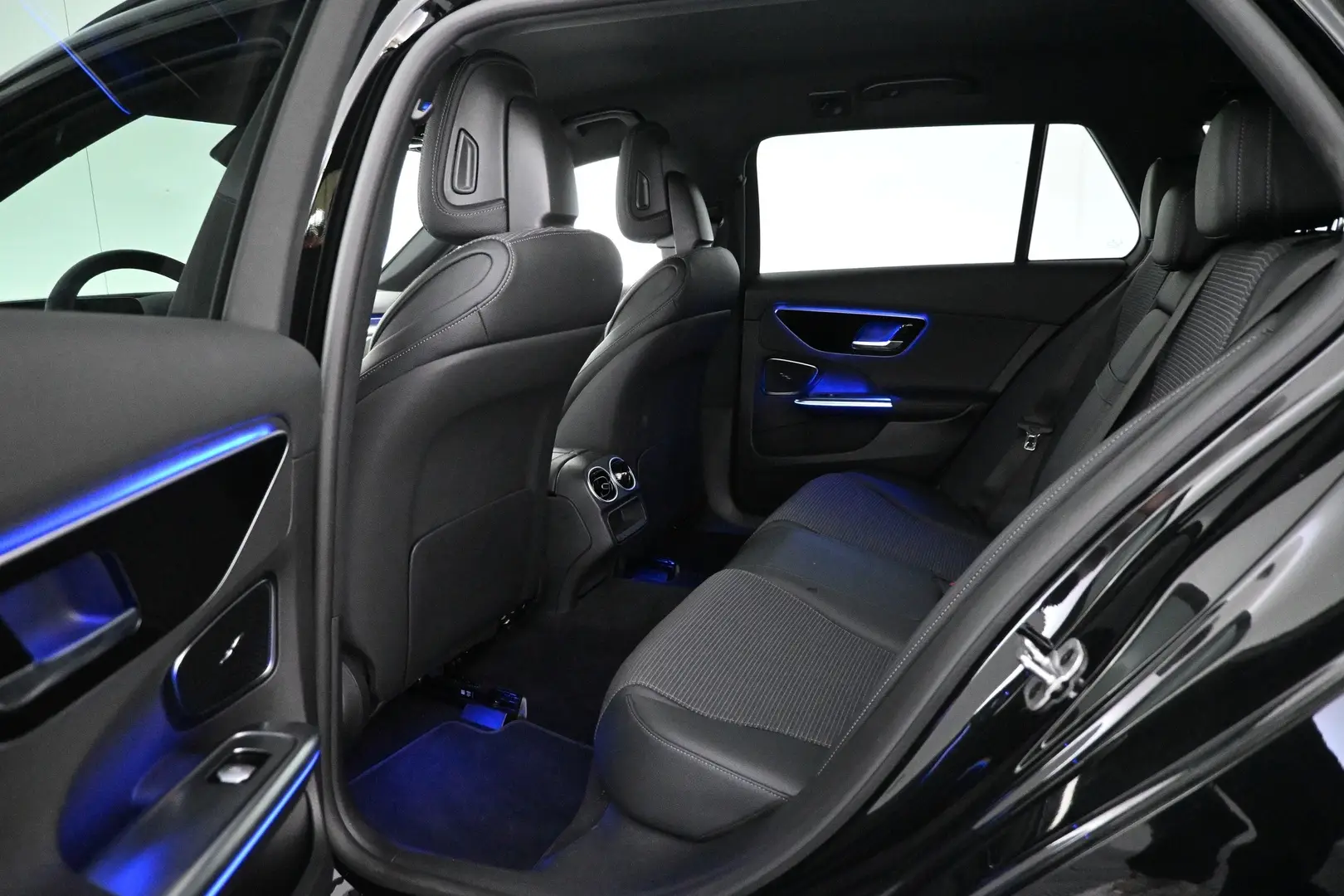 Car Image - 4okqmbTCxw3Ef7MEat0yO3