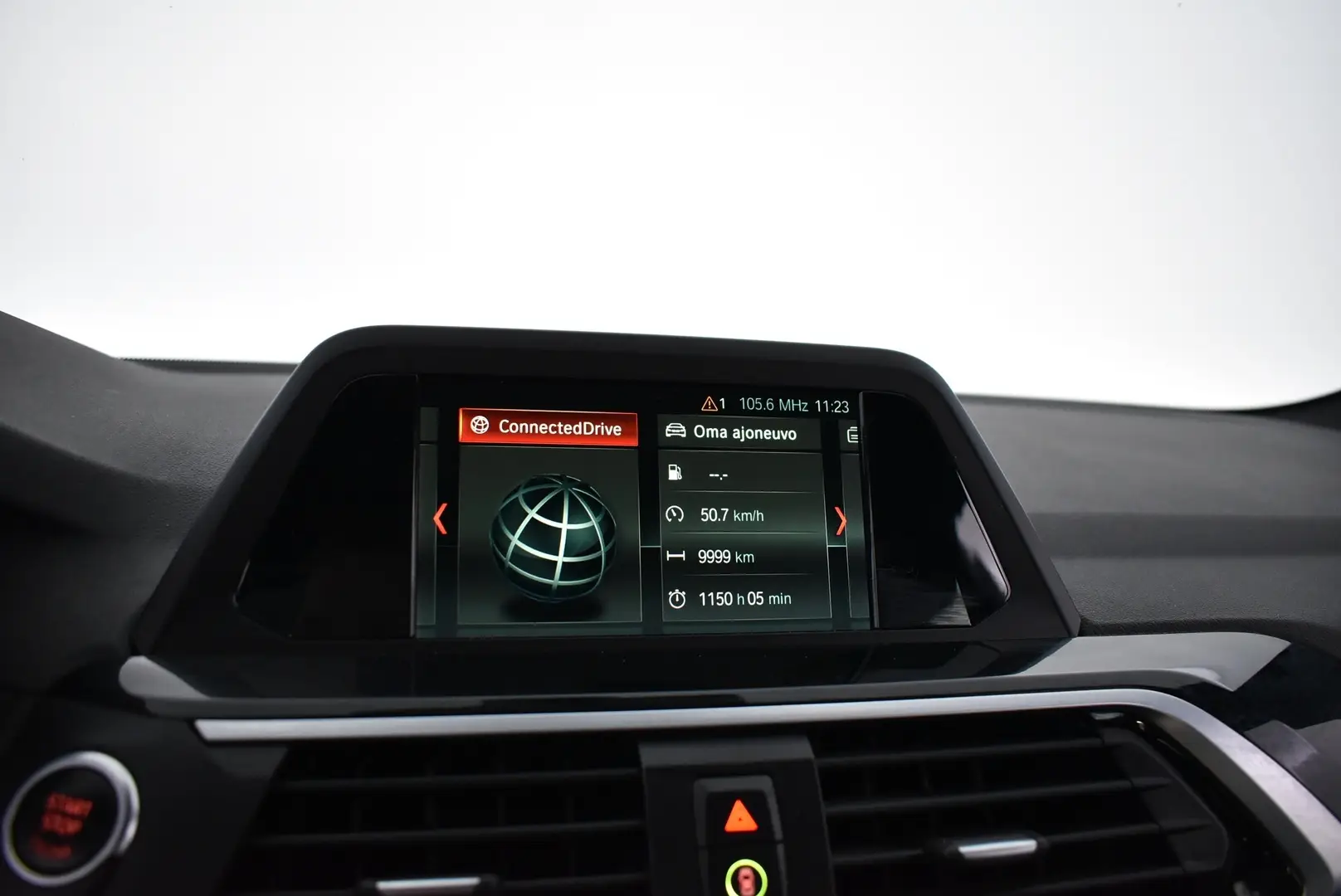 Car Image - 4j7Z54j4EcMk0l6JY7LTFq