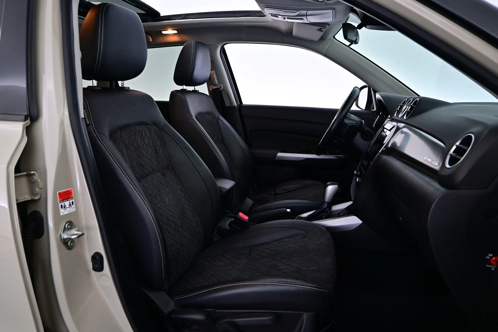 Car Image - 3UOylLCO6UYbgciDwNLL0d