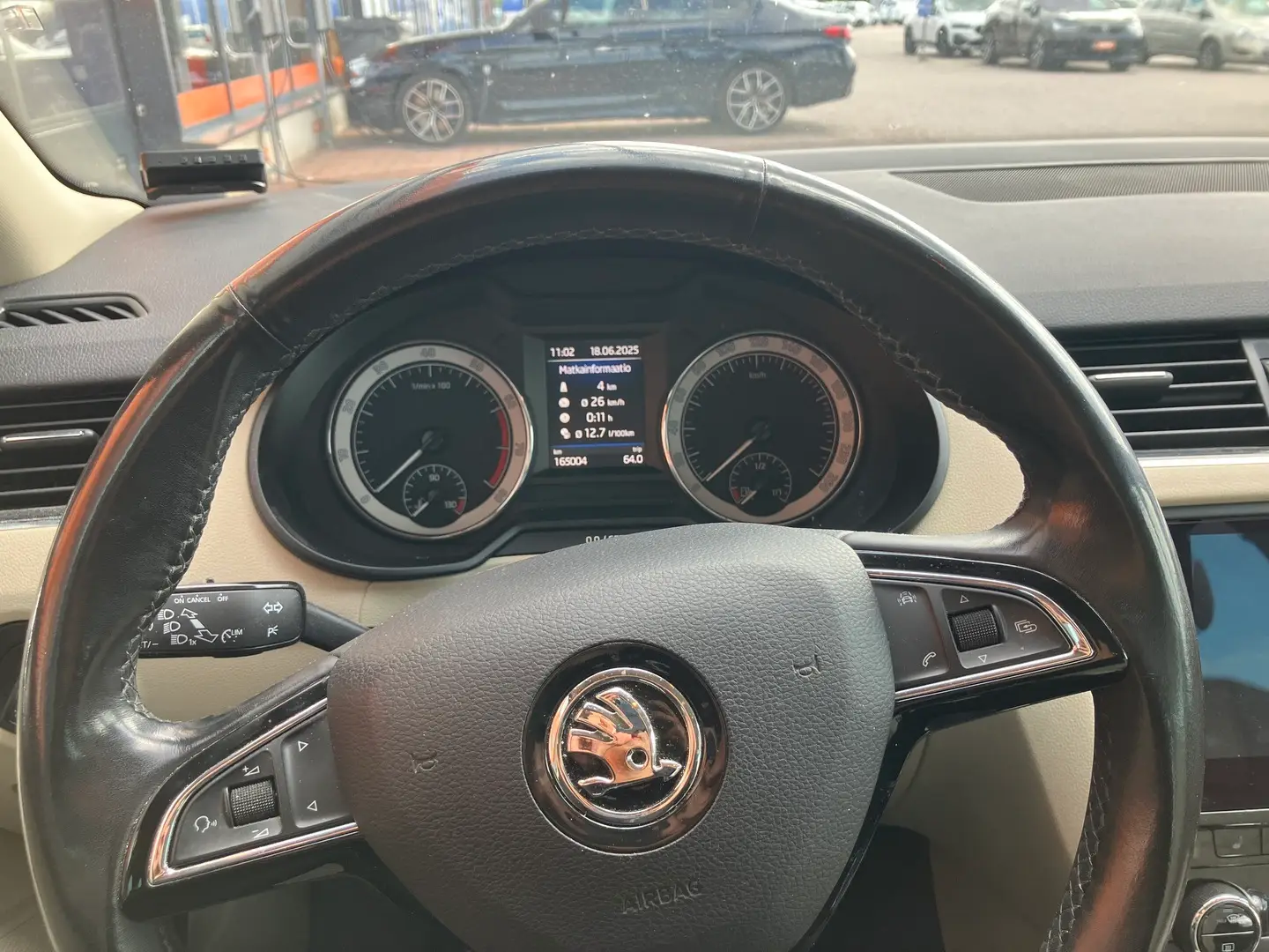 Car Image - 2NiNh2GPZaUIoFccHPqVhJ
