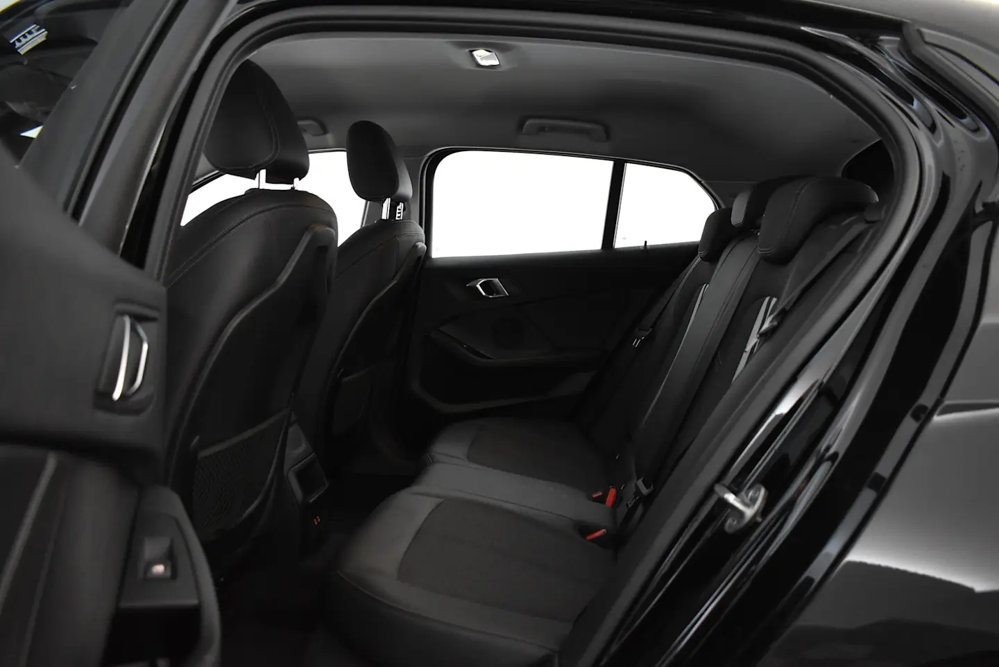 Car Image - 2fH8KxORdvyTB1YZ36yMU5