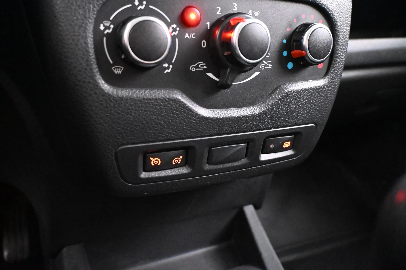 Car Image - UyXAJwbFZK1TP1A7i8STV