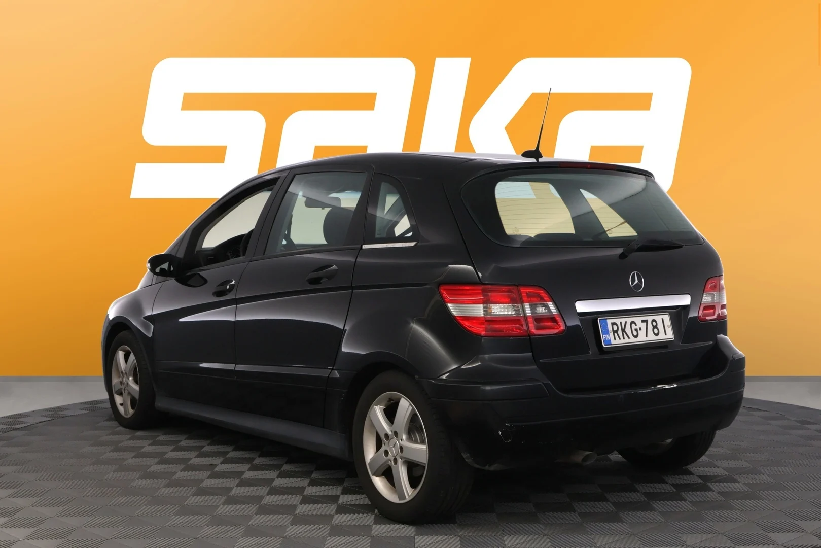 Car Image - 4RtncZOc1TPkBM4gDeyrJ9