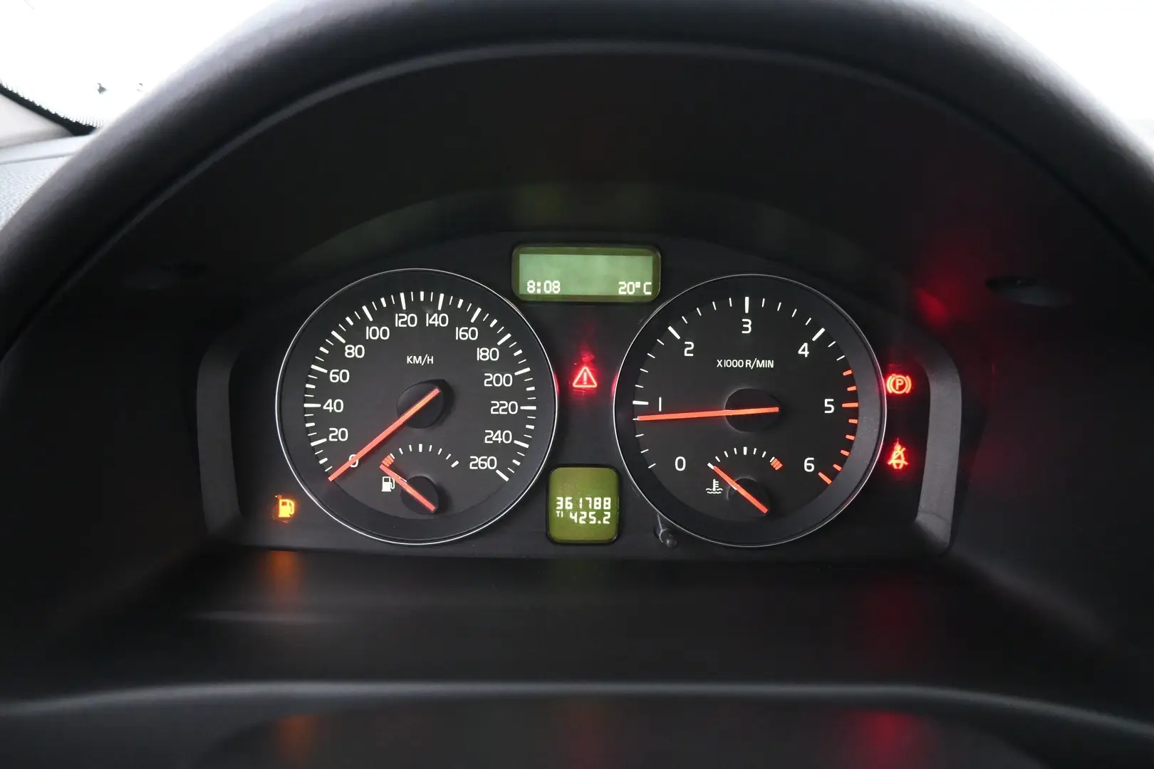 Car Image - 6V0ae4keGoz3hEZKxl3BVU