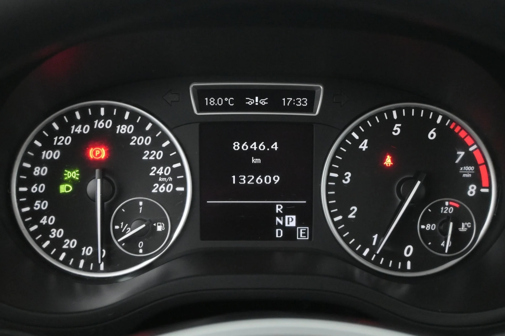 Car Image - 6Sl2BsVmZKFT3BxSWNHJYv