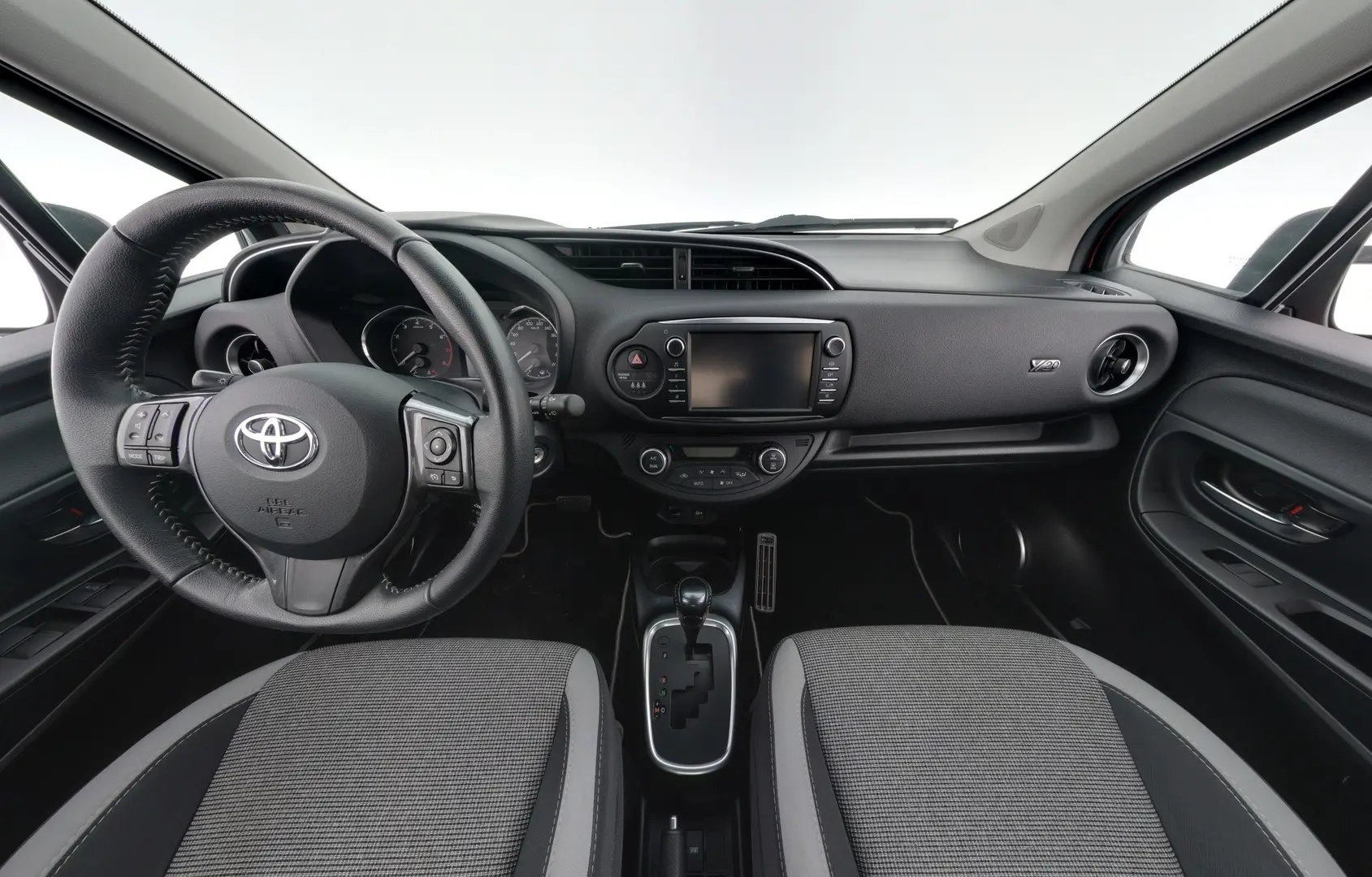 Car Image - 6MUoo0UofYC7e4LaxioKNa